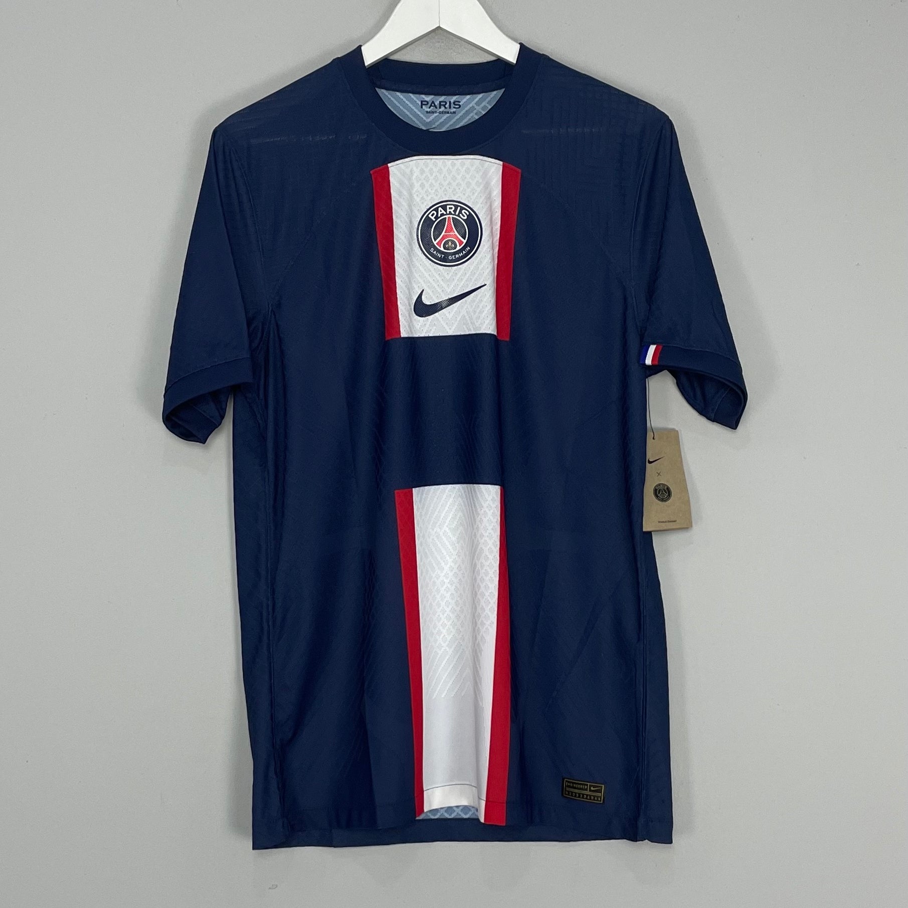 Shop 2022/23 PSG *BNWT* AUTHENTIC HOME SHIRT (M) NIKE, classic football shirts, vintage football shirts & retro soccer jerseys at Cult Kits