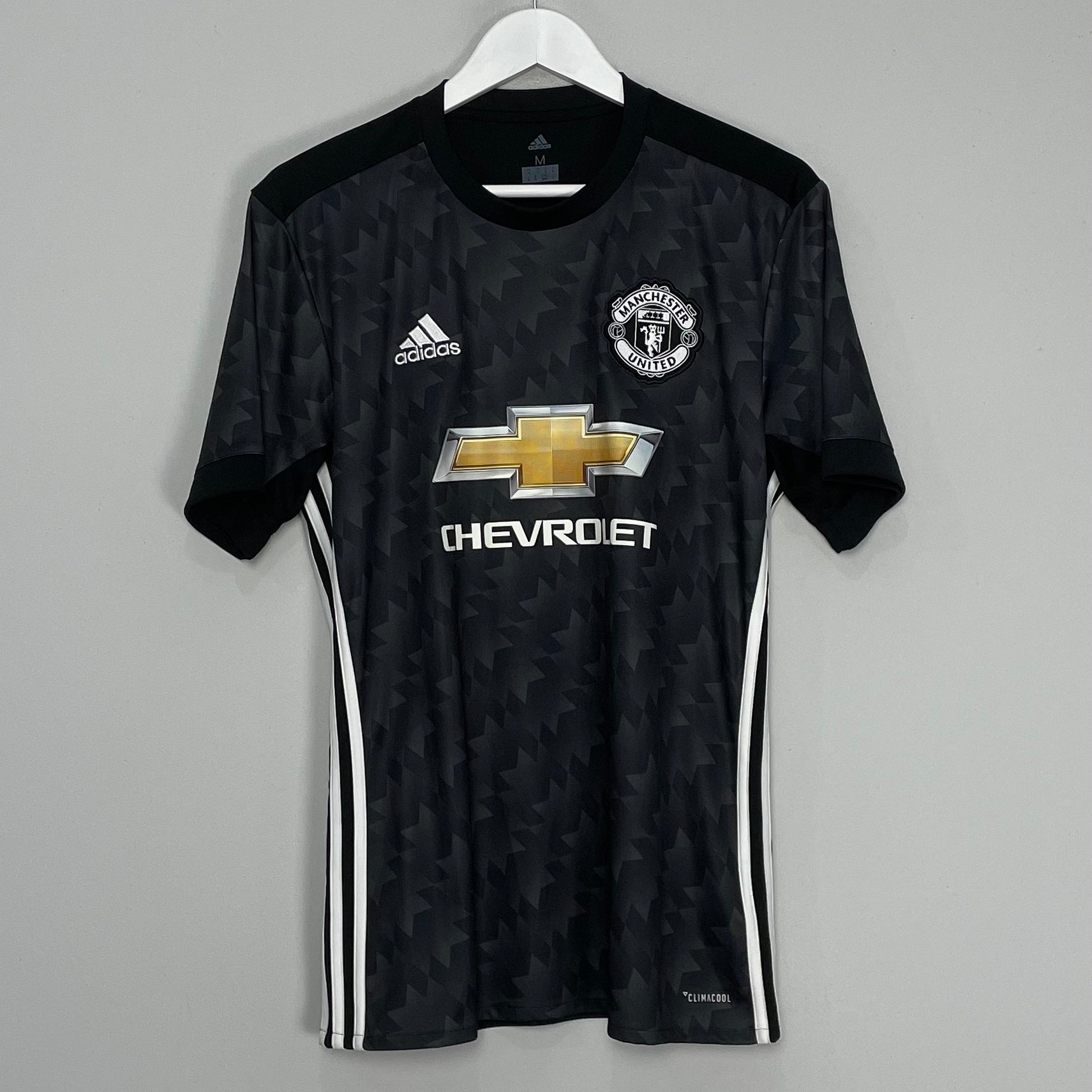 Shop 2017/18 MANCHESTER UNITED AWAY SHIRT (M) ADIDAS, classic football shirts, vintage football shirts & retro soccer jerseys at Cult Kits