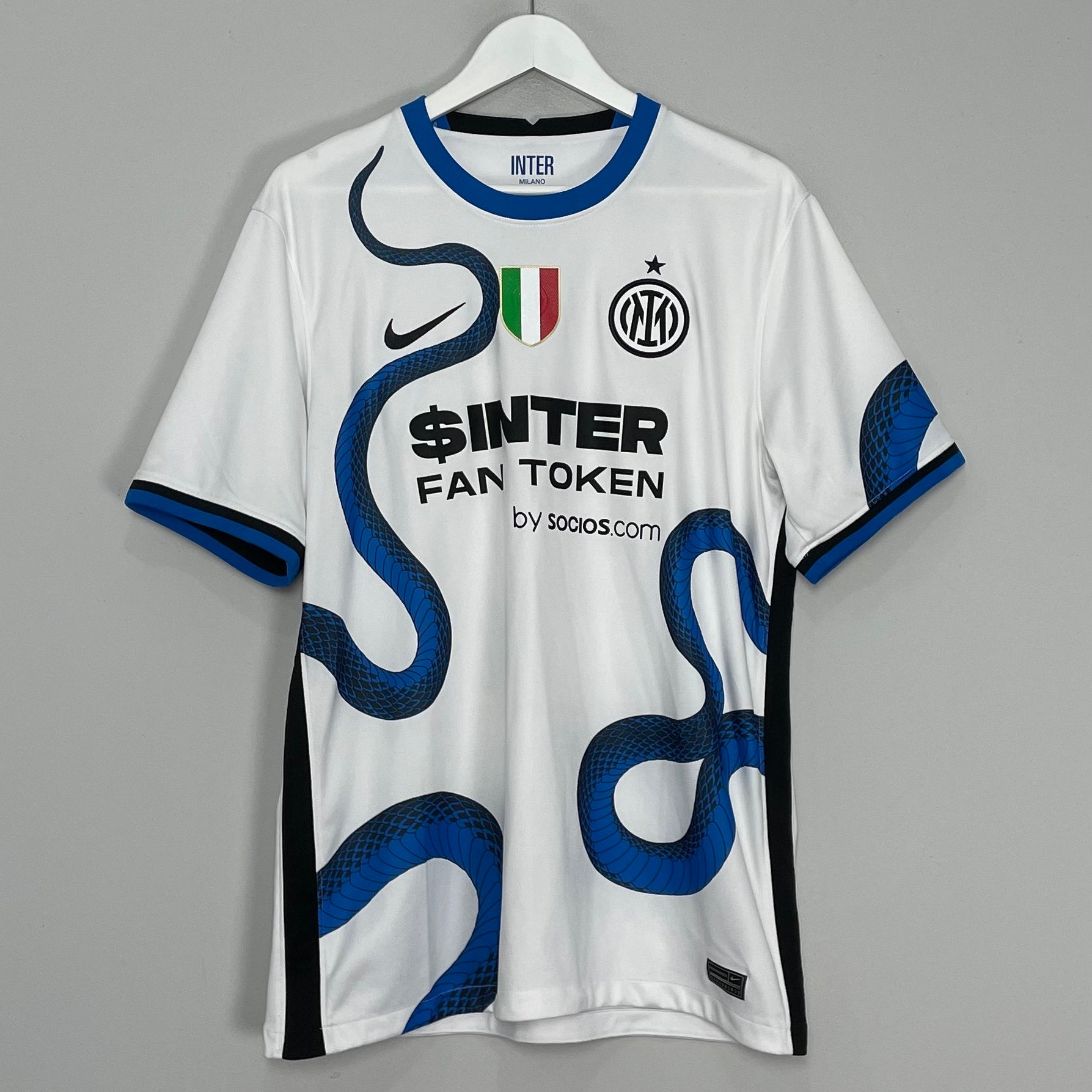 Shop 2021/22 INTER MILAN VIDAL #22 AWAY SHIRT (L) NIKE, classic football shirts, vintage football shirts & retro soccer jerseys at Cult Kits