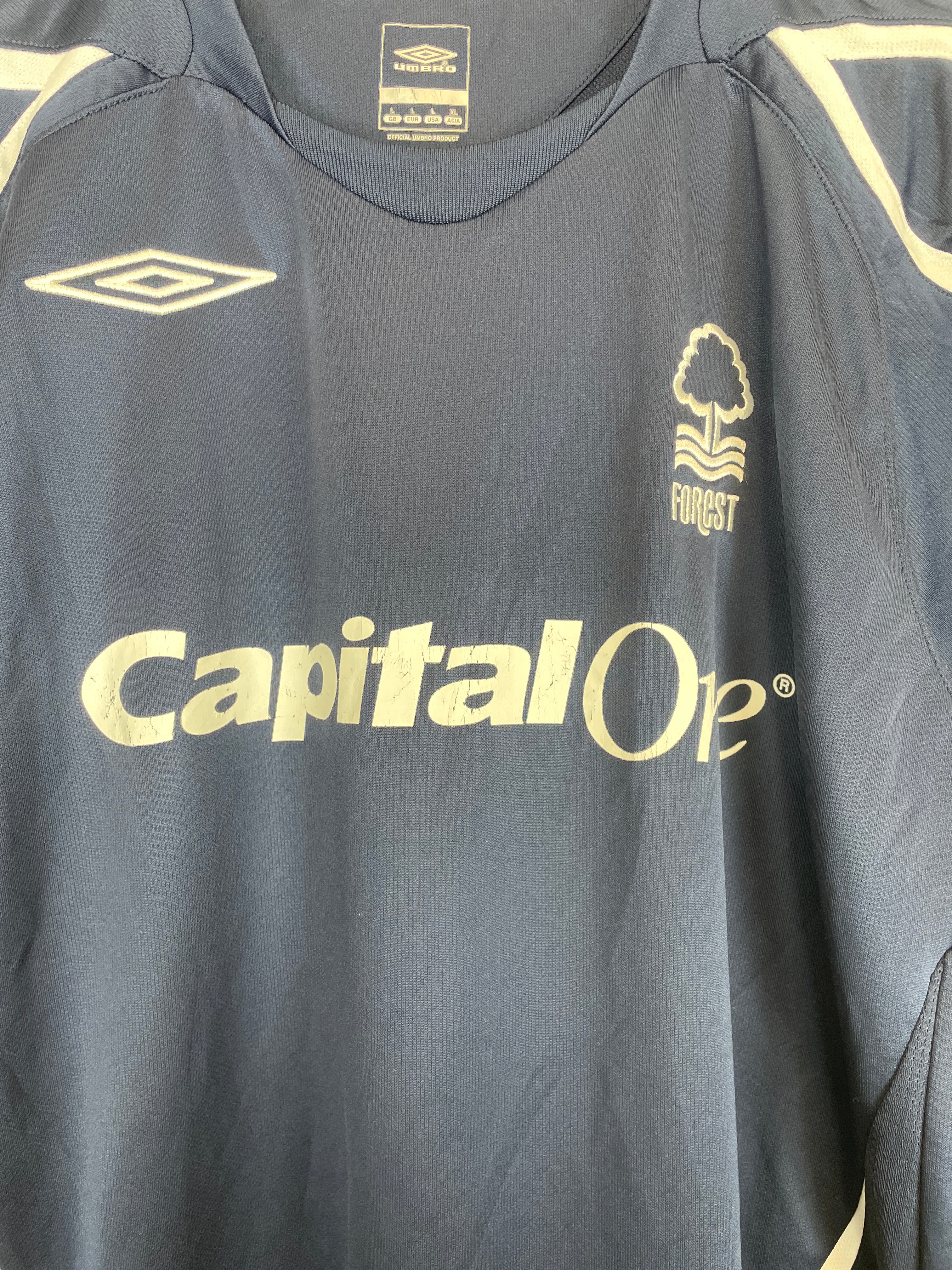 Shop 2006/07 NOTTINGHAM FOREST AWAY SHIRT (L) UMBRO, classic football shirts, vintage football shirts & retro soccer jerseys at Cult Kits