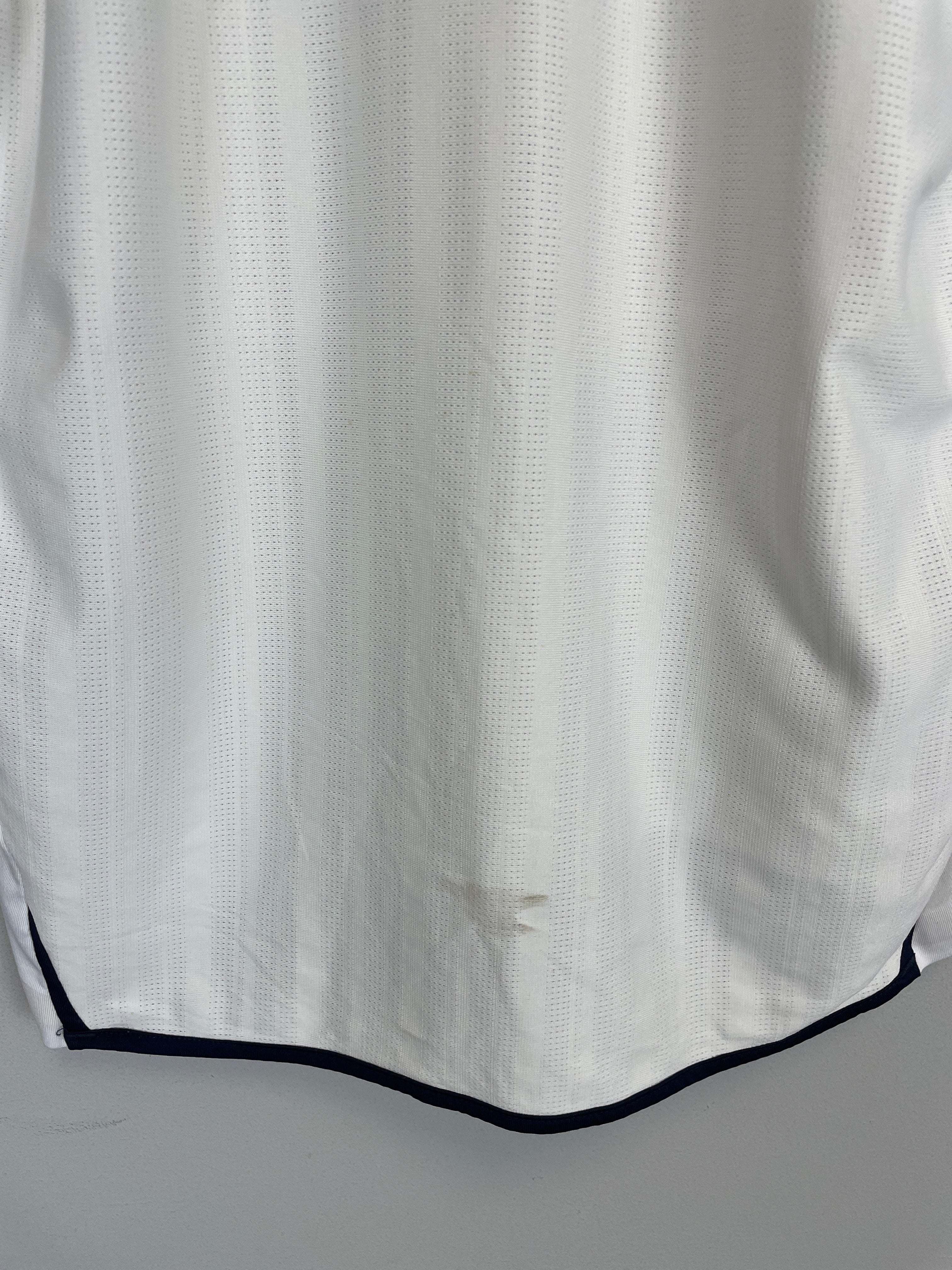 Shop 2007/09 ENGLAND BECKHAM #7 HOME SHIRT (XL) UMBRO, classic football shirts, vintage football shirts & retro soccer jerseys at Cult Kits