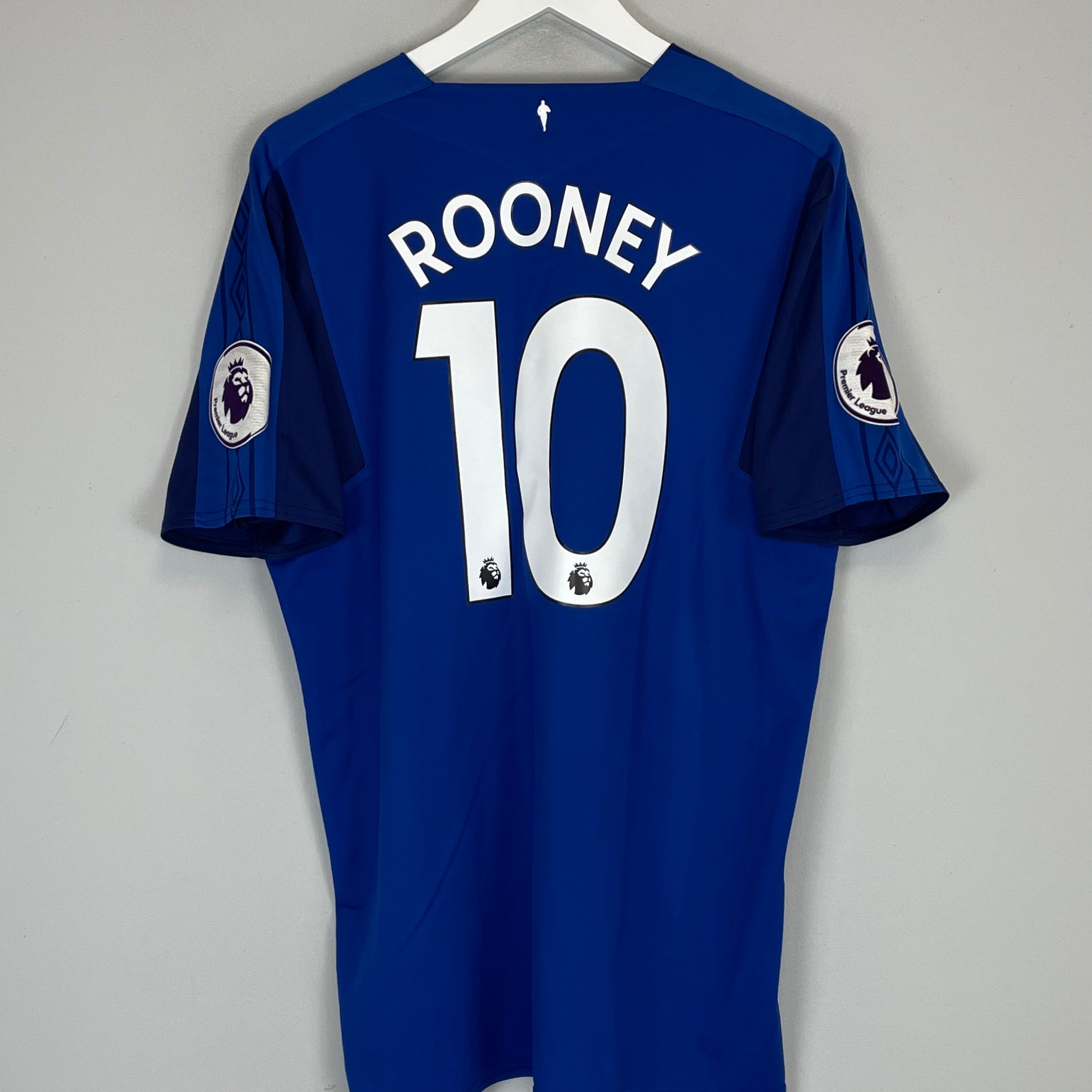 Shop 2017/18 EVERTON ROONEY #10 HOME SHIRT (XL) UMBRO, classic football shirts, vintage football shirts & retro soccer jerseys at Cult Kits