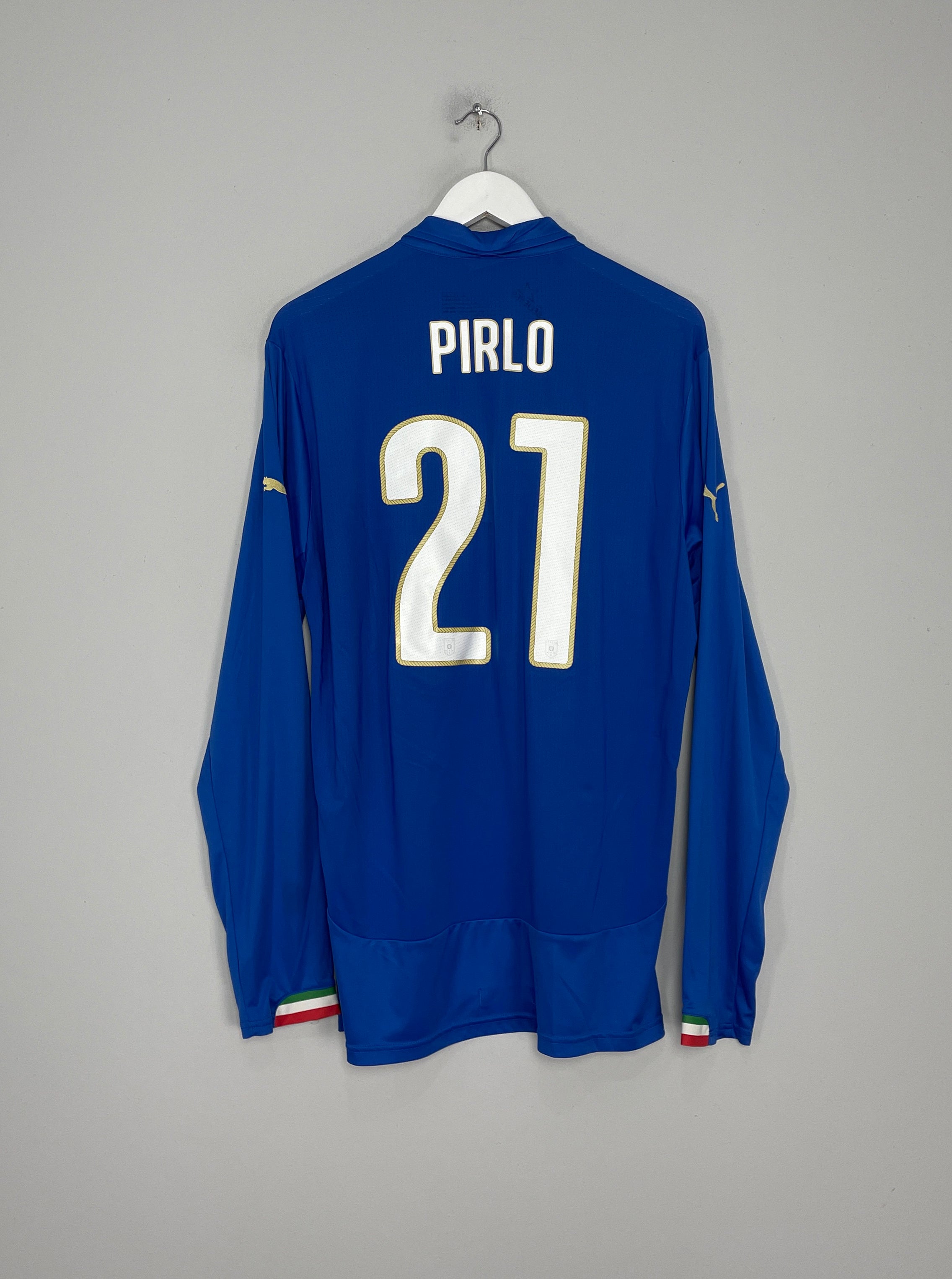 Shop 2014/15 ITALY PIRLO #21 L/S HOME SHIRT (XL) PUMA, classic football shirts, vintage football shirts & retro soccer jerseys at Cult Kits