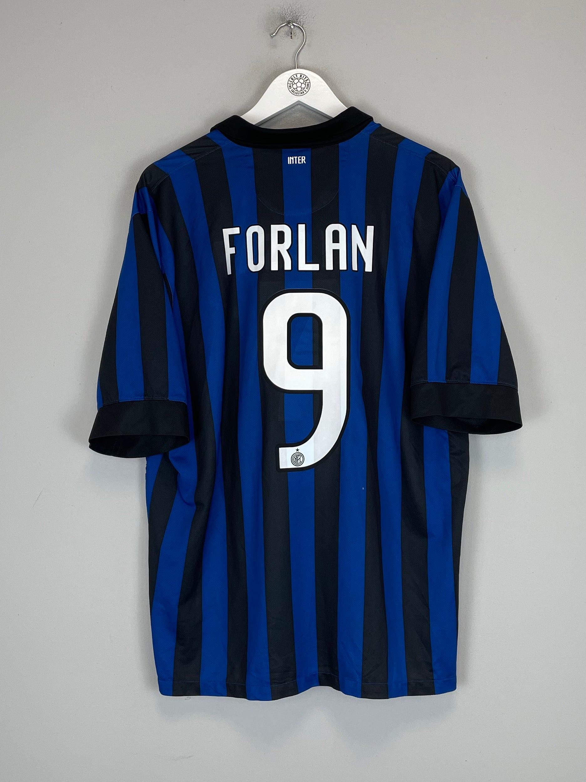Shop 2011/12 INTER MILAN FORLAN #9 HOME SHIRT (XL) NIKE, classic football shirts, vintage football shirts & retro soccer jerseys at Cult Kits