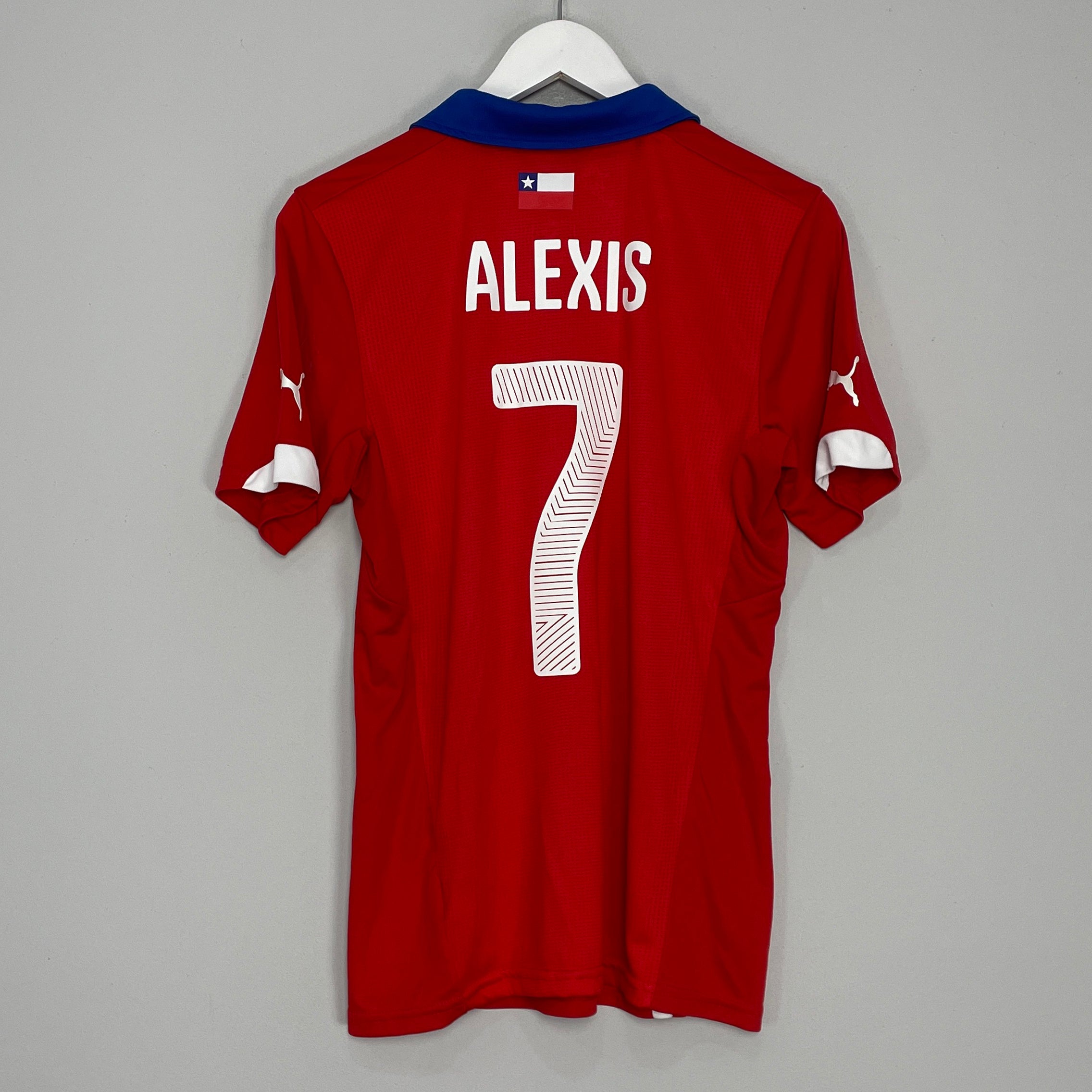 Shop 2014/15 CHILE ALEXIS #7 HOME SHIRT (M) PUMA, classic football shirts, vintage football shirts & retro soccer jerseys at Cult Kits