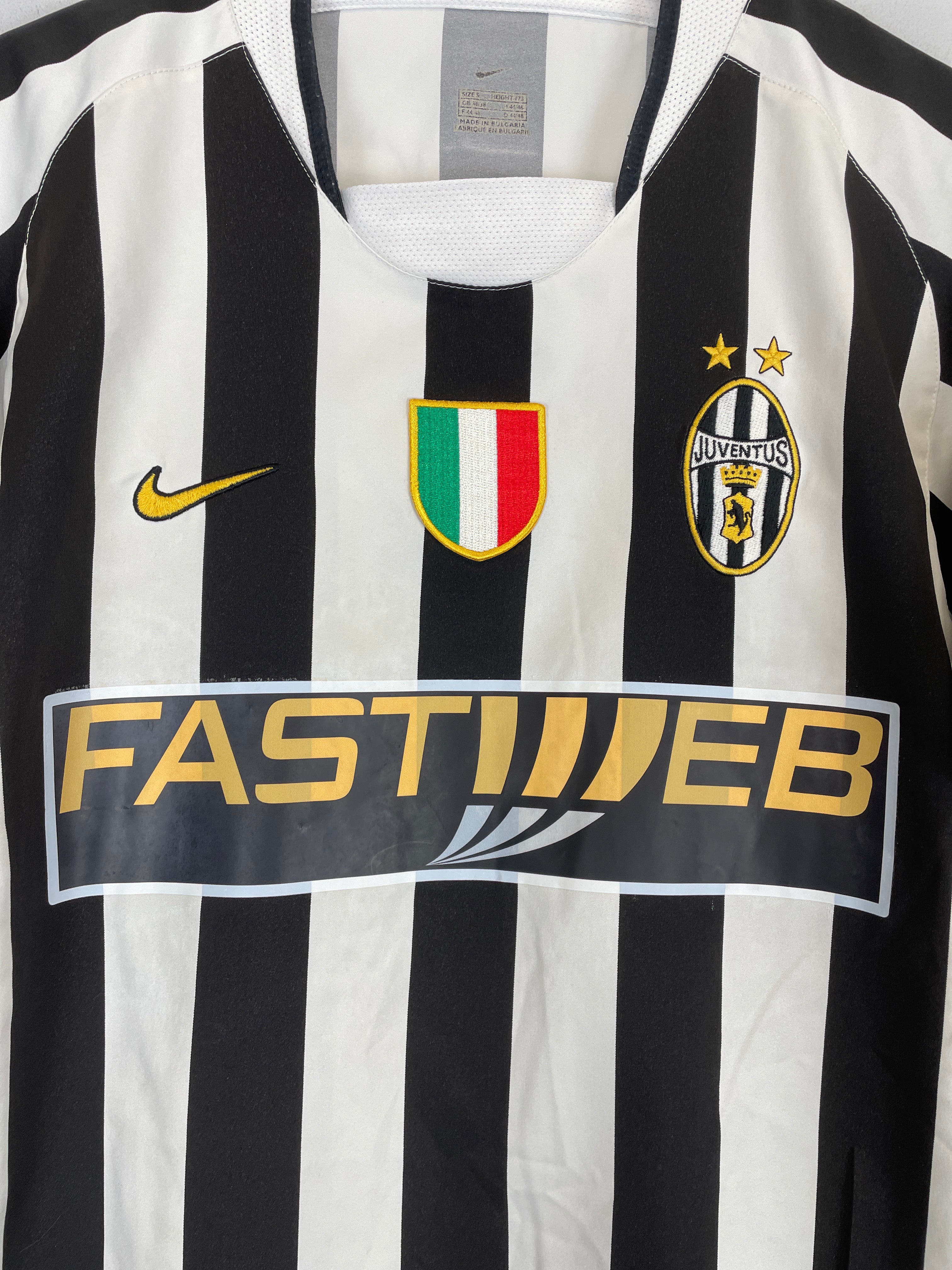 Shop 2003/04 JUVENTUS DEL PIERO #10 HOME SHIRT (S) NIKE, classic football shirts, vintage football shirts & retro soccer jerseys at Cult Kits