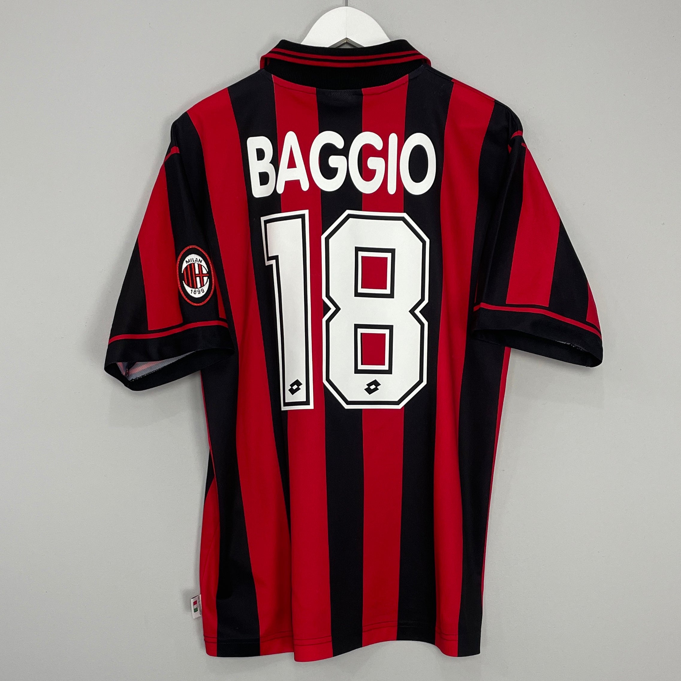 Shop 1996/97 AC MILAN BAGGIO #10 HOME SHIRT (L) LOTTO, classic football shirts, vintage football shirts & retro soccer jerseys at Cult Kits