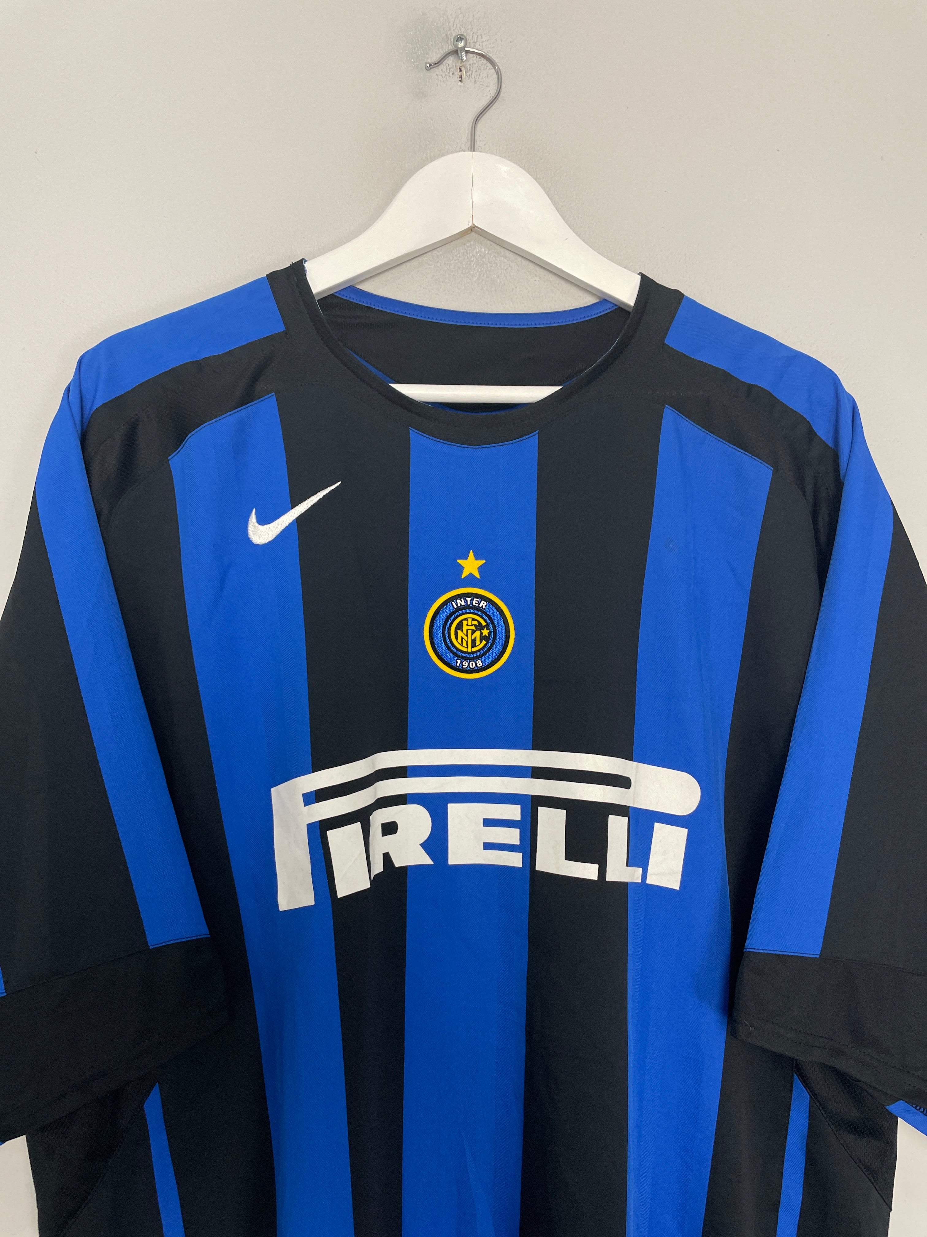 Shop 2005/06 INTER MILAN ADRIANO #10 HOME SHIRT (XXL) NIKE, classic football shirts, vintage football shirts & retro soccer jerseys at Cult Kits