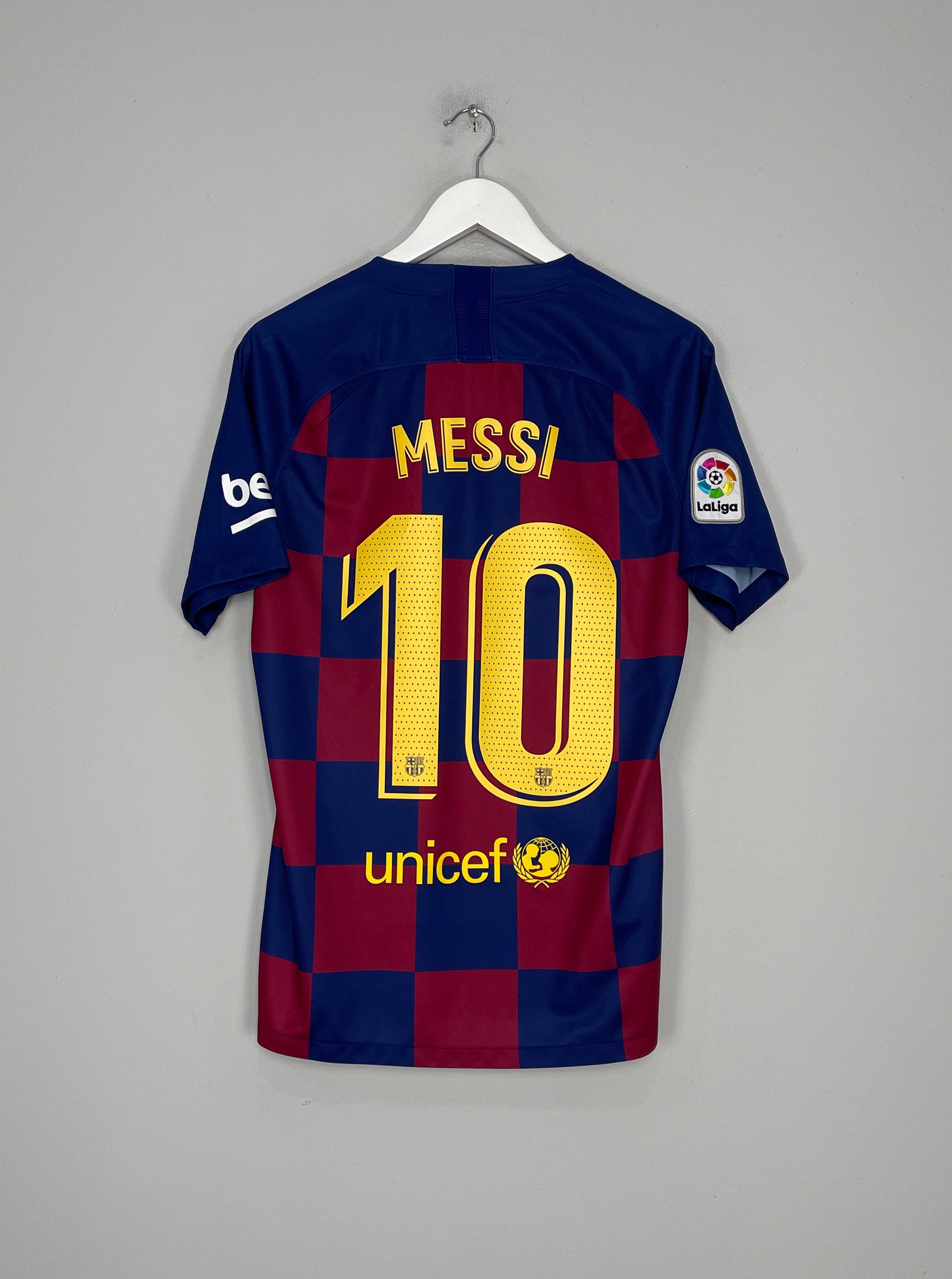 Shop 2019/20 BARCELONA MESSI #10 HOME SHIRT (M) NIKE, classic football shirts, vintage football shirts & retro soccer jerseys at Cult Kits