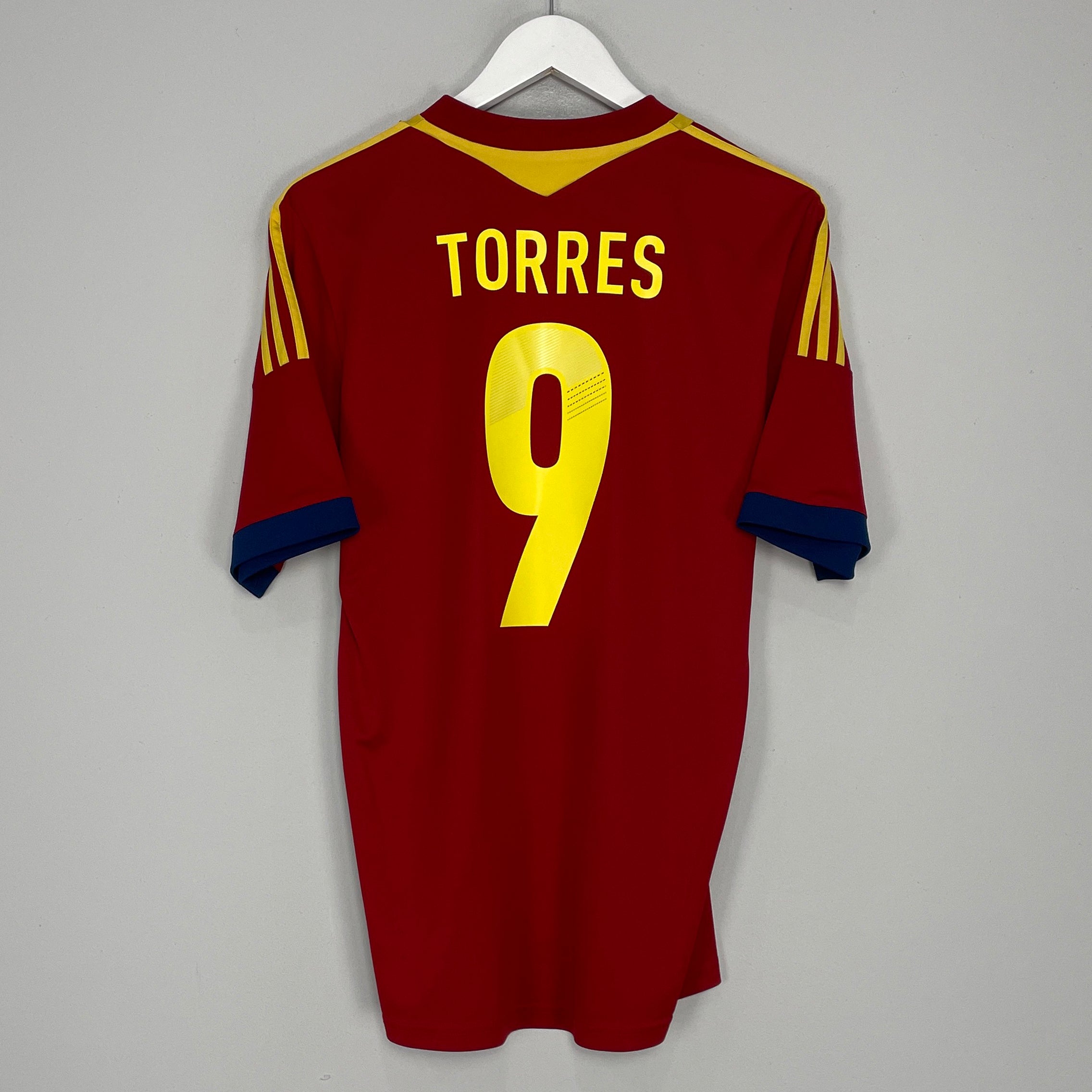 Shop 2012/13 SPAIN TORRES #9 CONFEDERATIONS CUP HOME SHIRT (M) ADIDAS, classic football shirts, vintage football shirts & retro soccer jerseys at Cult Kits