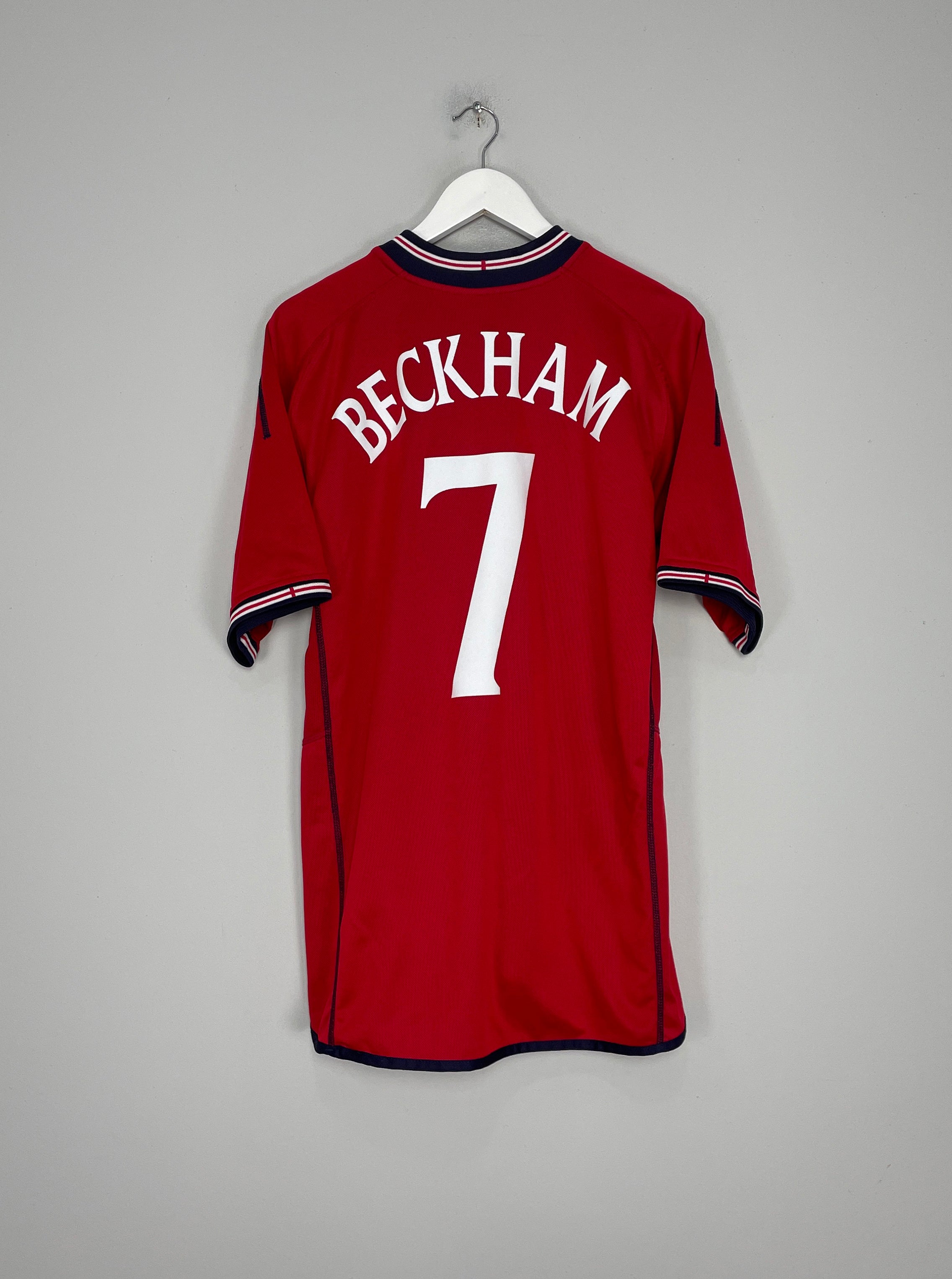 Shop 2002/04 ENGLAND BECKHAM #7 AWAY SHIRT (XL) UMBRO, classic football shirts, vintage football shirts & retro soccer jerseys at Cult Kits