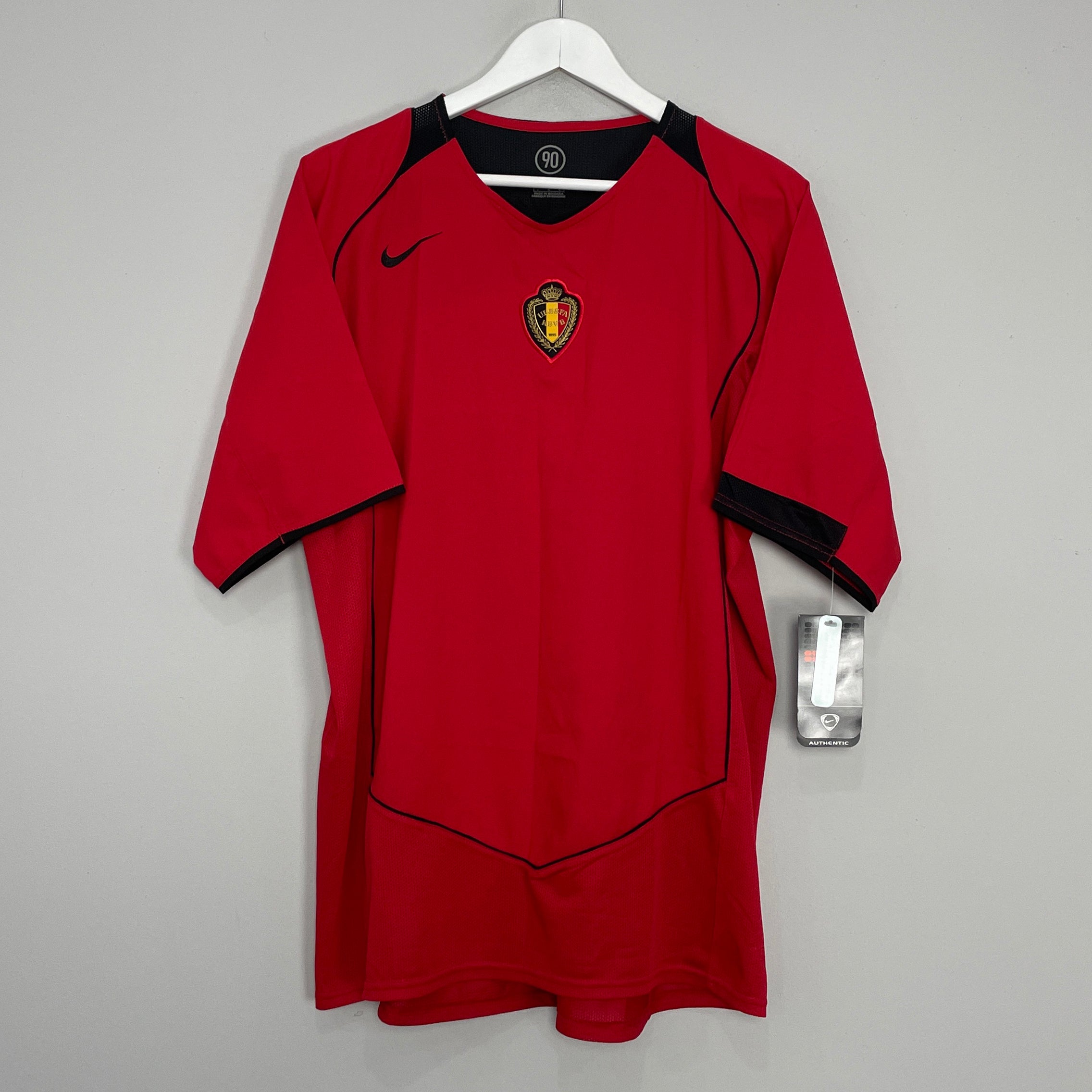 Shop 2004/06 BELGIUM *BNWT* HOME SHIRT (L) NIKE, classic football shirts, vintage football shirts & retro soccer jerseys at Cult Kits