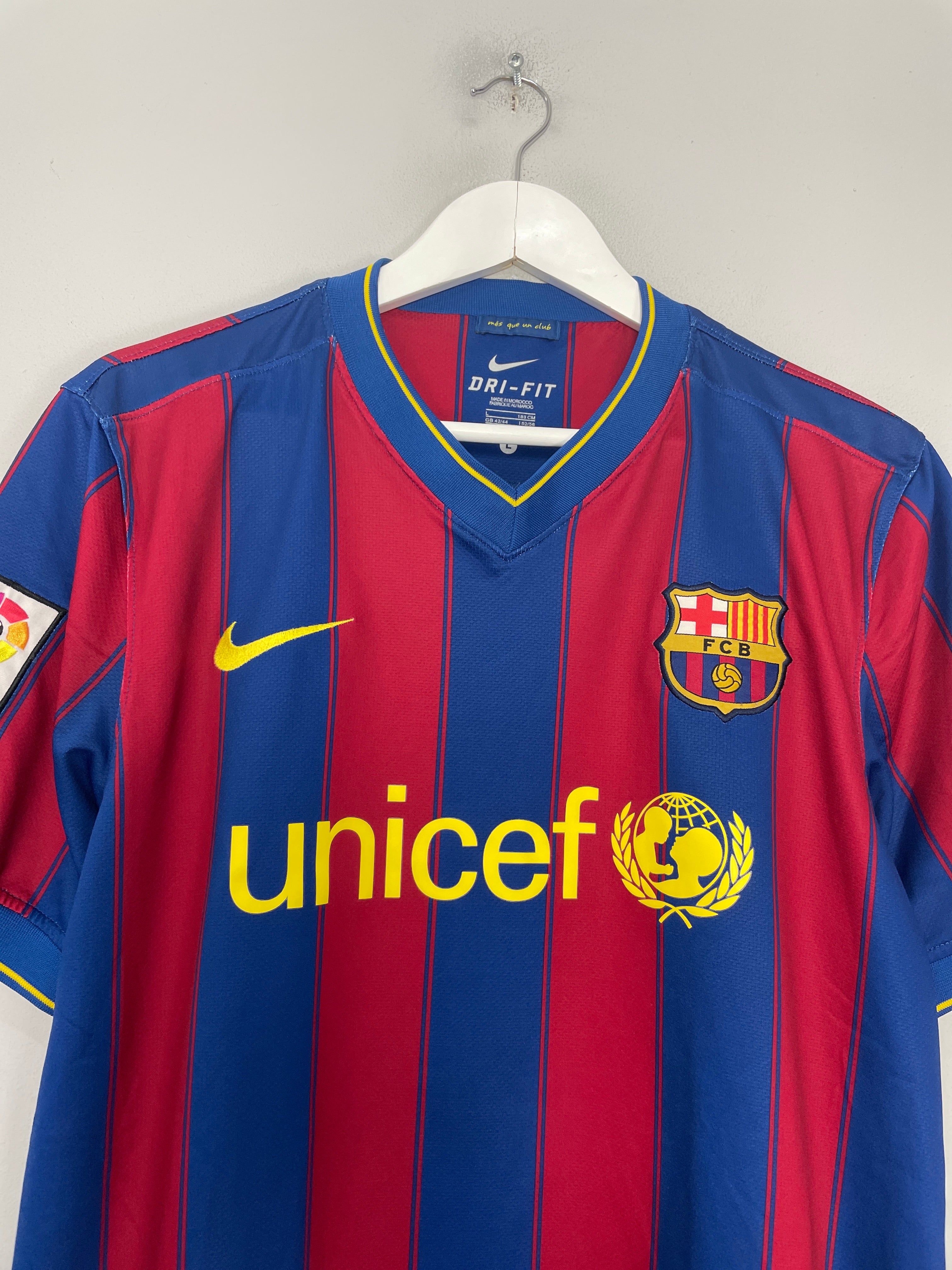 Shop 2009/10 BARCELONA MESSI #10 HOME SHIRT (L) NIKE, classic football shirts, vintage football shirts & retro soccer jerseys at Cult Kits