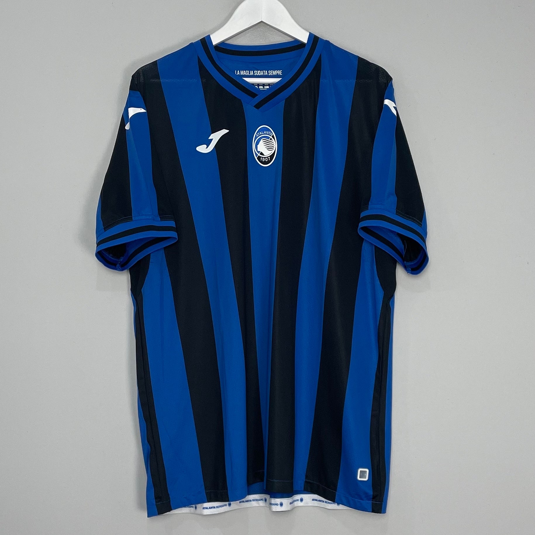 Shop 2022/23 ATALANTA HOME SHIRT (XXL) JOMA, classic football shirts, vintage football shirts & retro soccer jerseys at Cult Kits