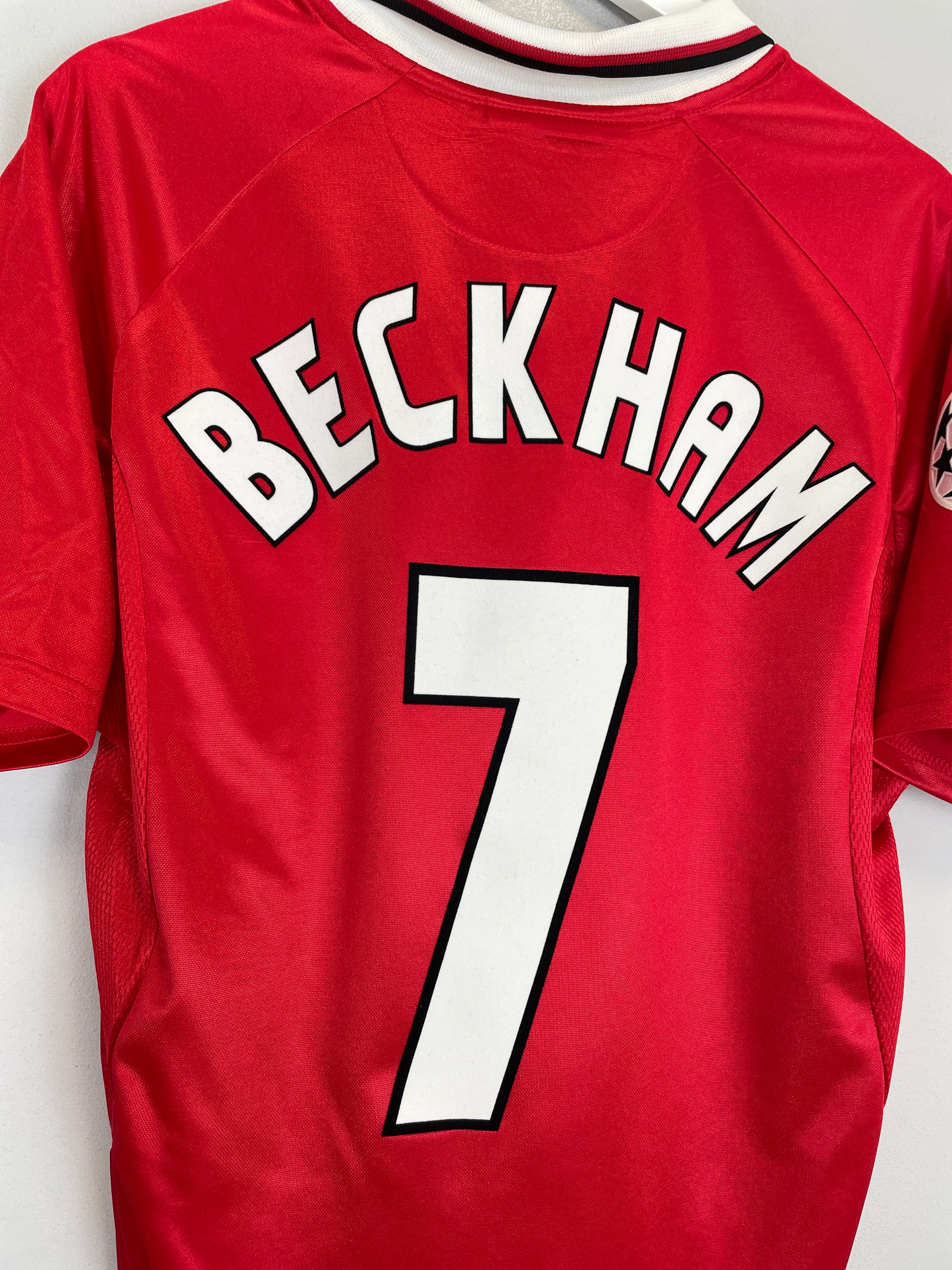 Shop 1999/00 MANCHESTER UNITED BECKHAM #7 *CL WINNERS* HOME SHIRT (M) UMBRO, classic football shirts, vintage football shirts & retro soccer jerseys at Cult Kits