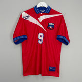 Image of the Chile shirt from the 1998/99 season