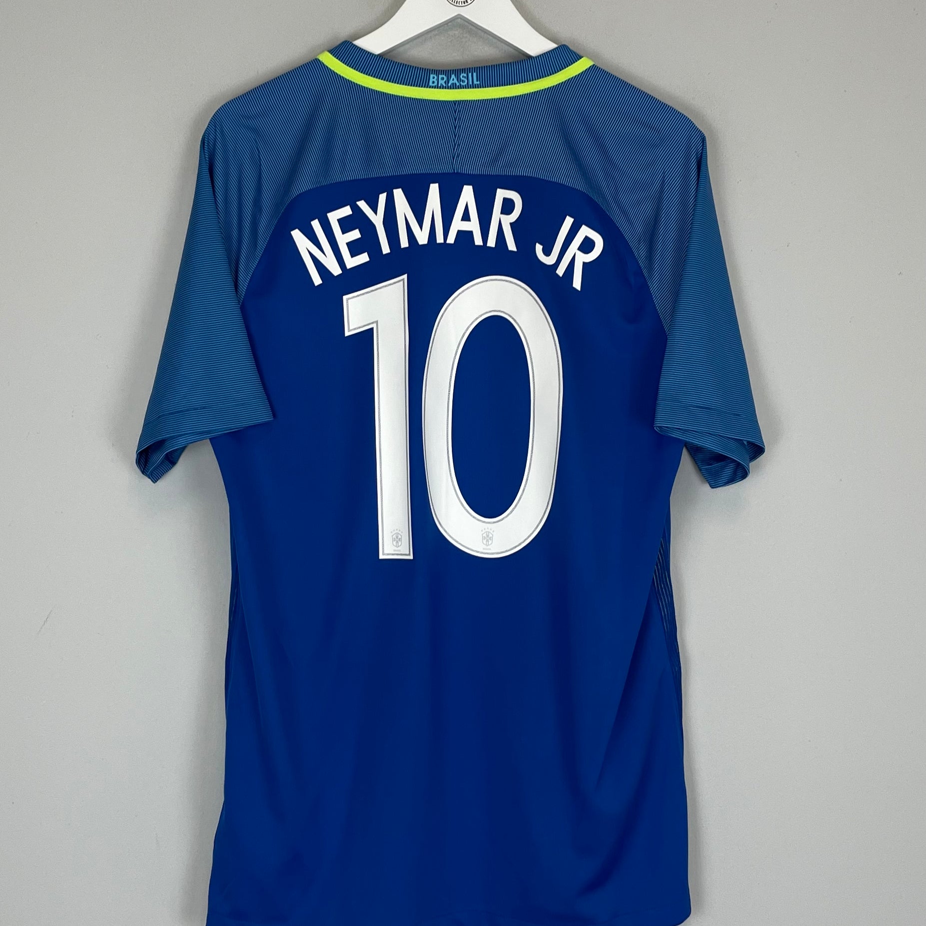 Shop 2016/17 BRAZIL NEYMAR JR #10 AWAY SHIRT (L) NIKE, classic football shirts, vintage football shirts & retro soccer jerseys at Cult Kits