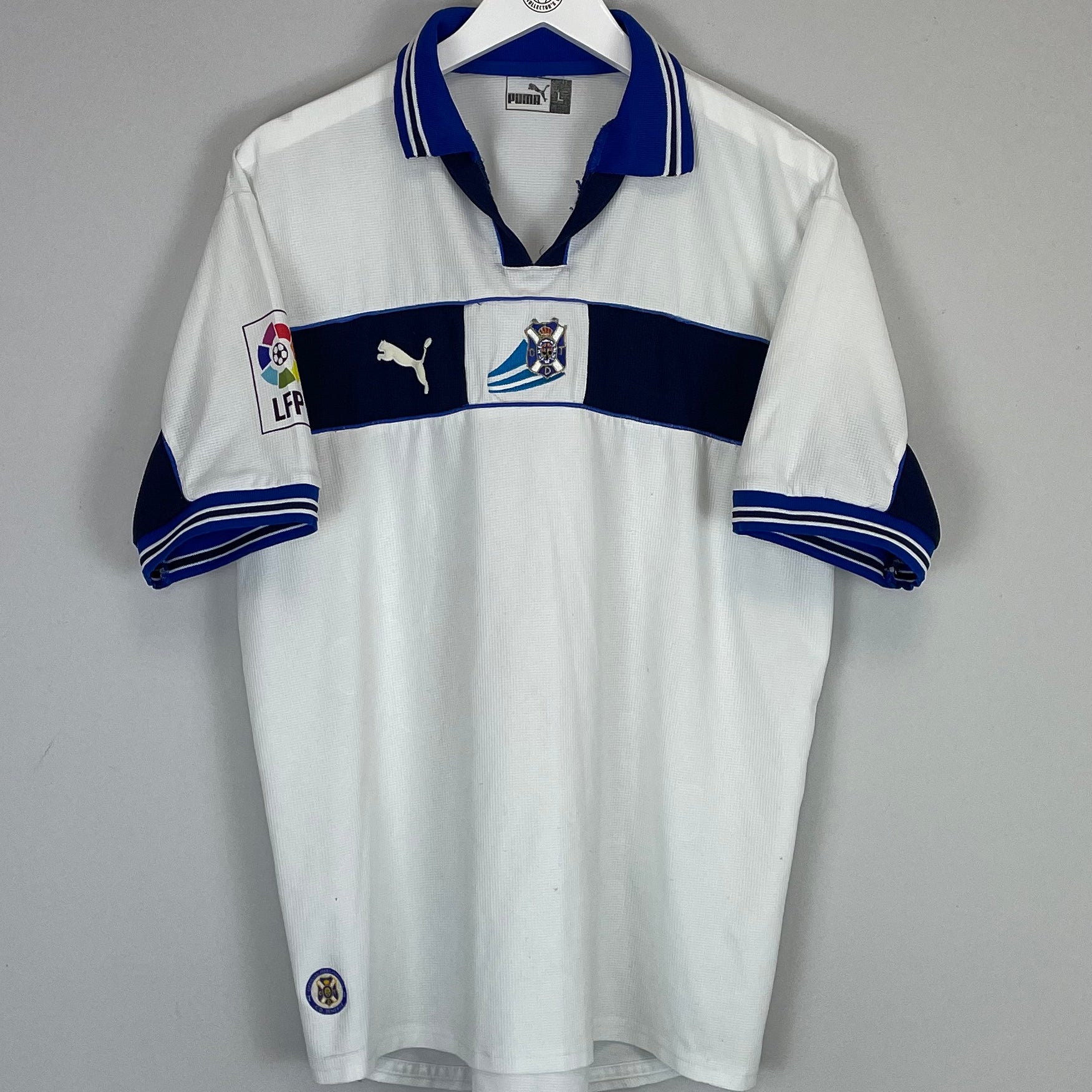 Shop 2000/01 TENERIFE HOME SHIRT (L) PUMA, classic football shirts, vintage football shirts & retro soccer jerseys at Cult Kits