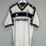 Shop 2001/02 PARMA AWAY SHIRT (XL) CHAMPION, classic football shirts, vintage football shirts & retro soccer jerseys at Cult Kits