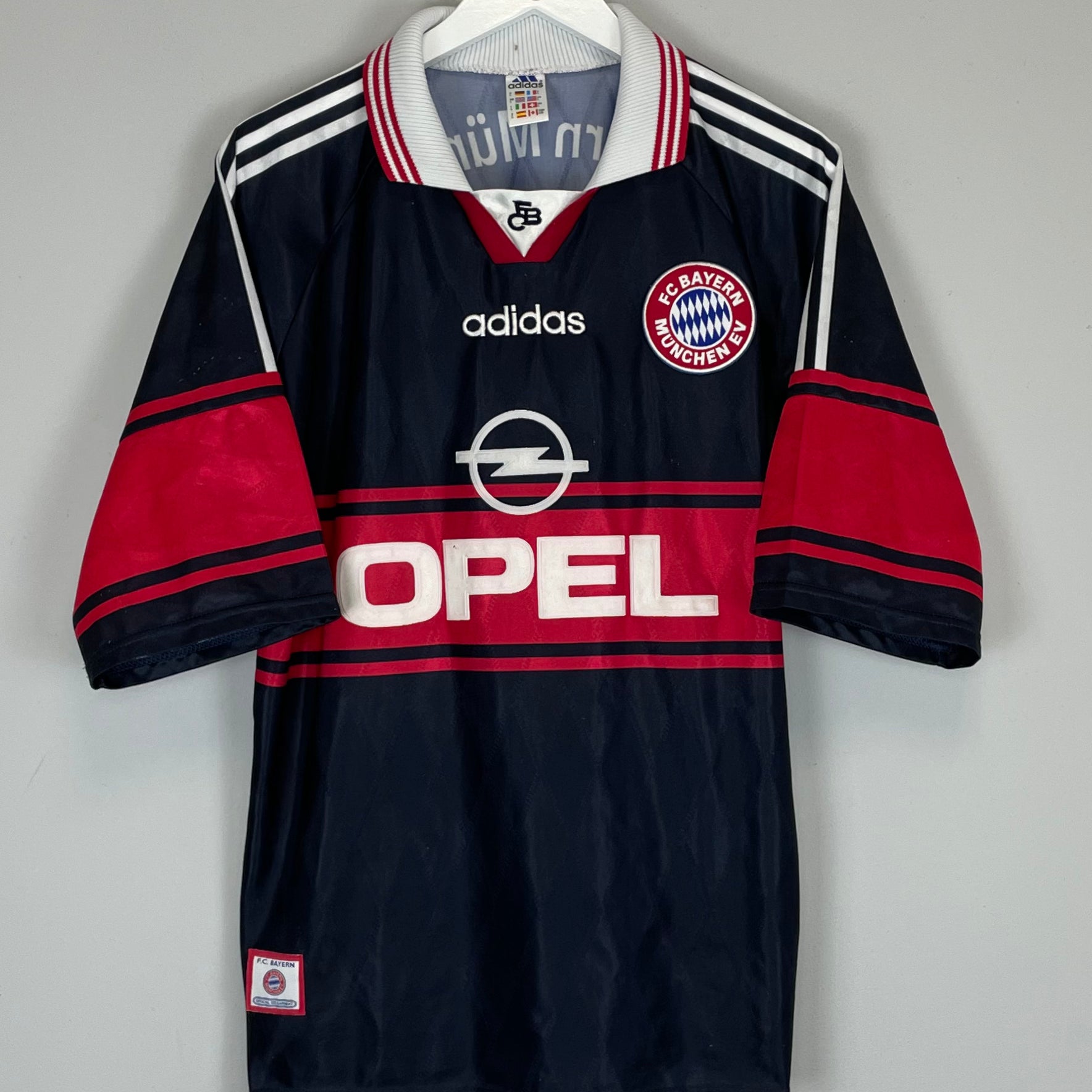 Shop 1997/99 BAYERN MUNICH HOME SHIRT (L) ADIDAS, classic football shirts, vintage football shirts & retro soccer jerseys at Cult Kits