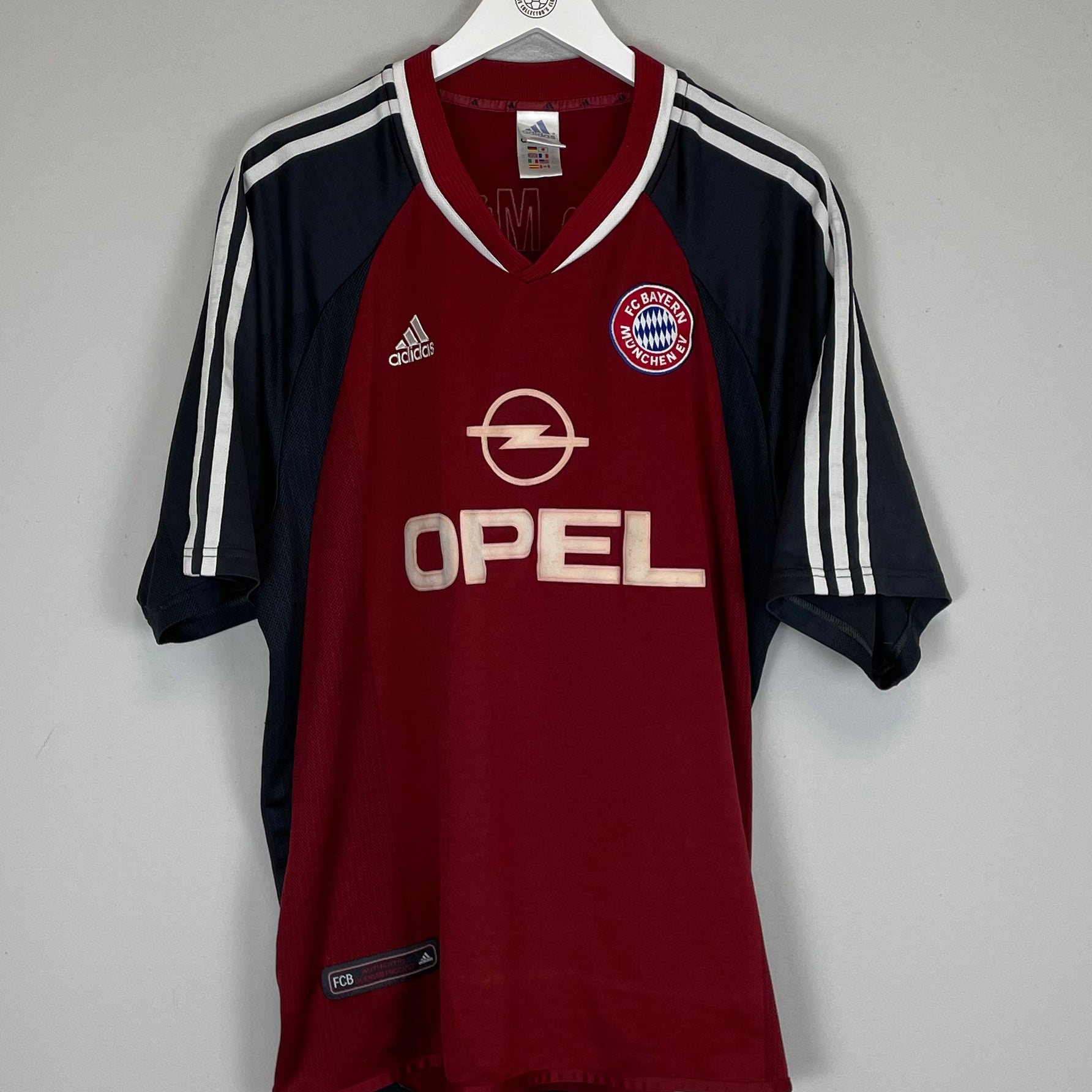 Shop 2001/02 BAYERN MUNICH HOME SHIRT (XL) ADIDAS, classic football shirts, vintage football shirts & retro soccer jerseys at Cult Kits