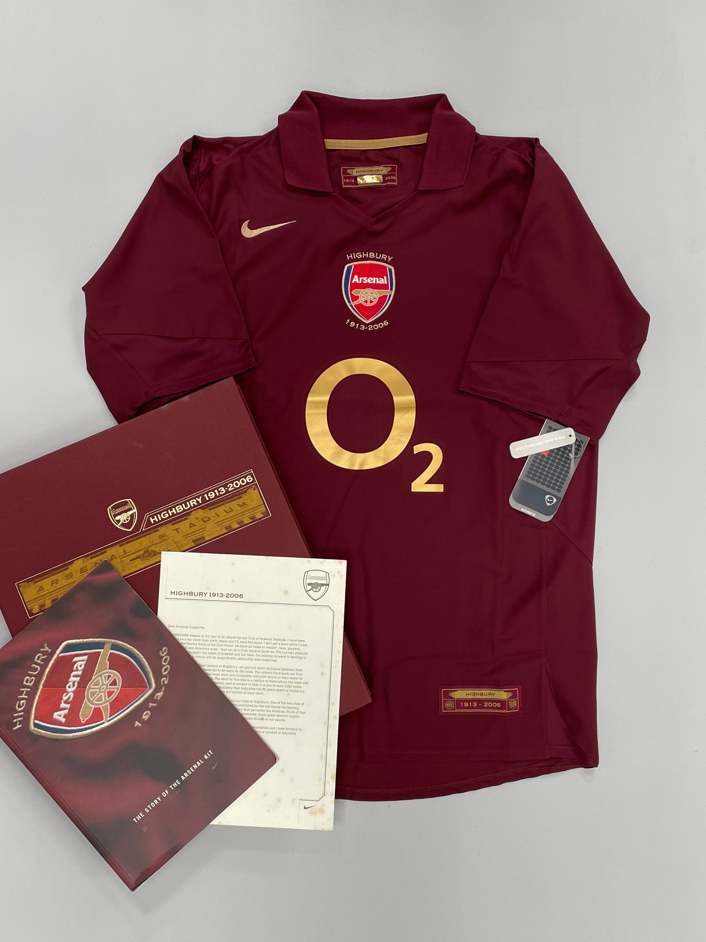 Shop 2006 ARSENAL LTD EDITION BOXED HOME SHIRT (L) NIKE, classic football shirts, vintage football shirts & retro soccer jerseys at Cult Kits