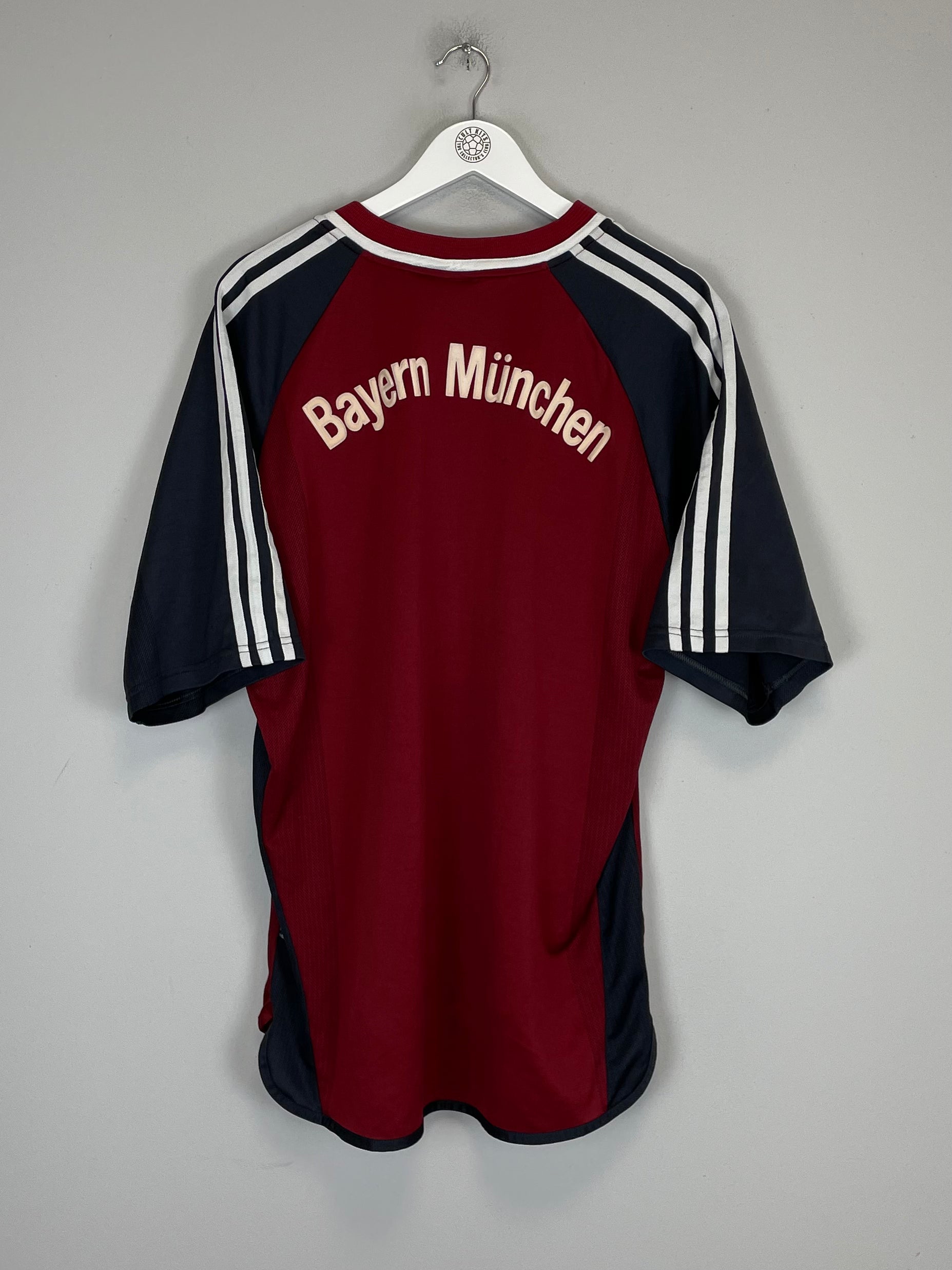 Shop 2001/02 BAYERN MUNICH HOME SHIRT (XL) ADIDAS, classic football shirts, vintage football shirts & retro soccer jerseys at Cult Kits