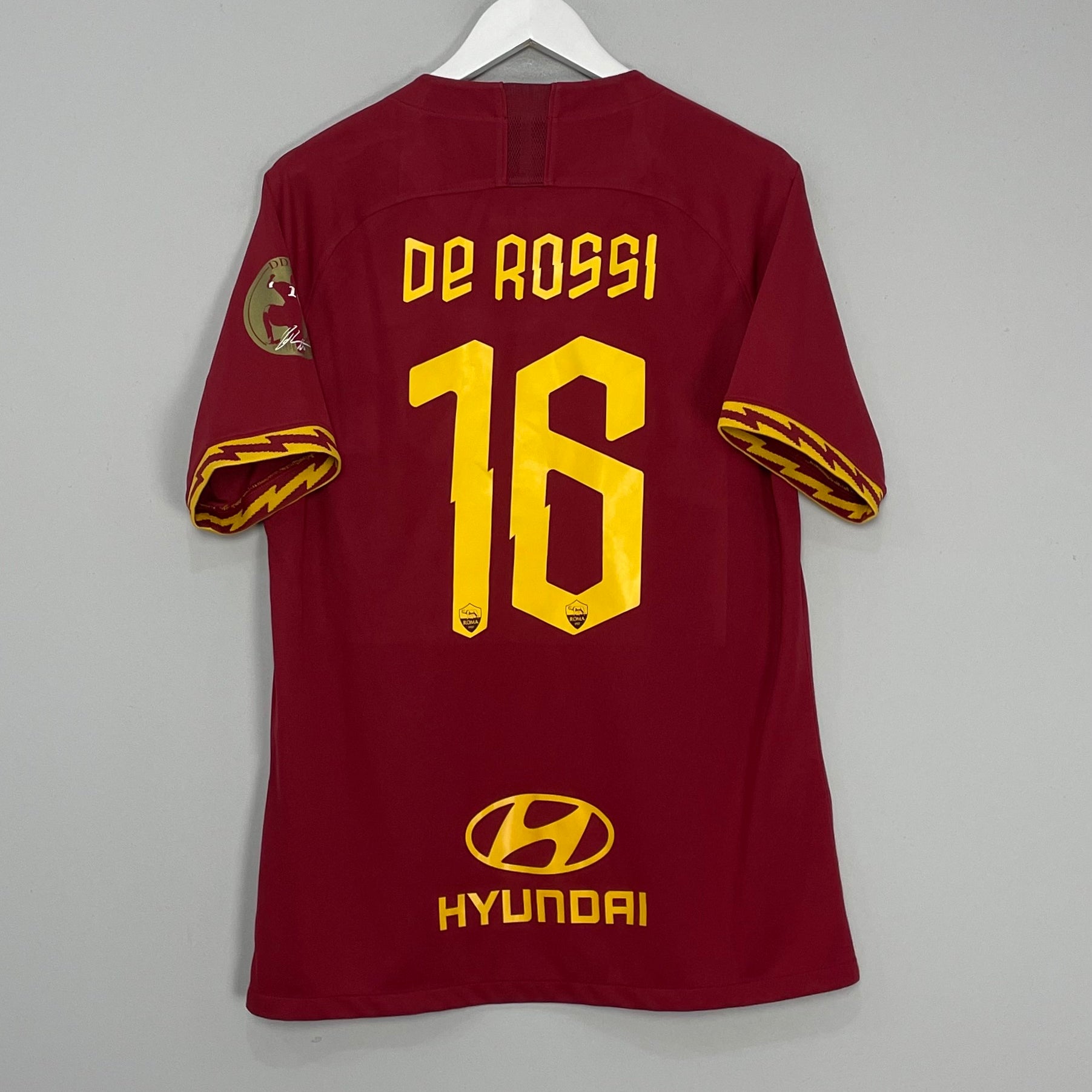 Shop 2019/20 ROMA DE ROSSI #16 HOME SHIRT (L) NIKE, classic football shirts, vintage football shirts & retro soccer jerseys at Cult Kits