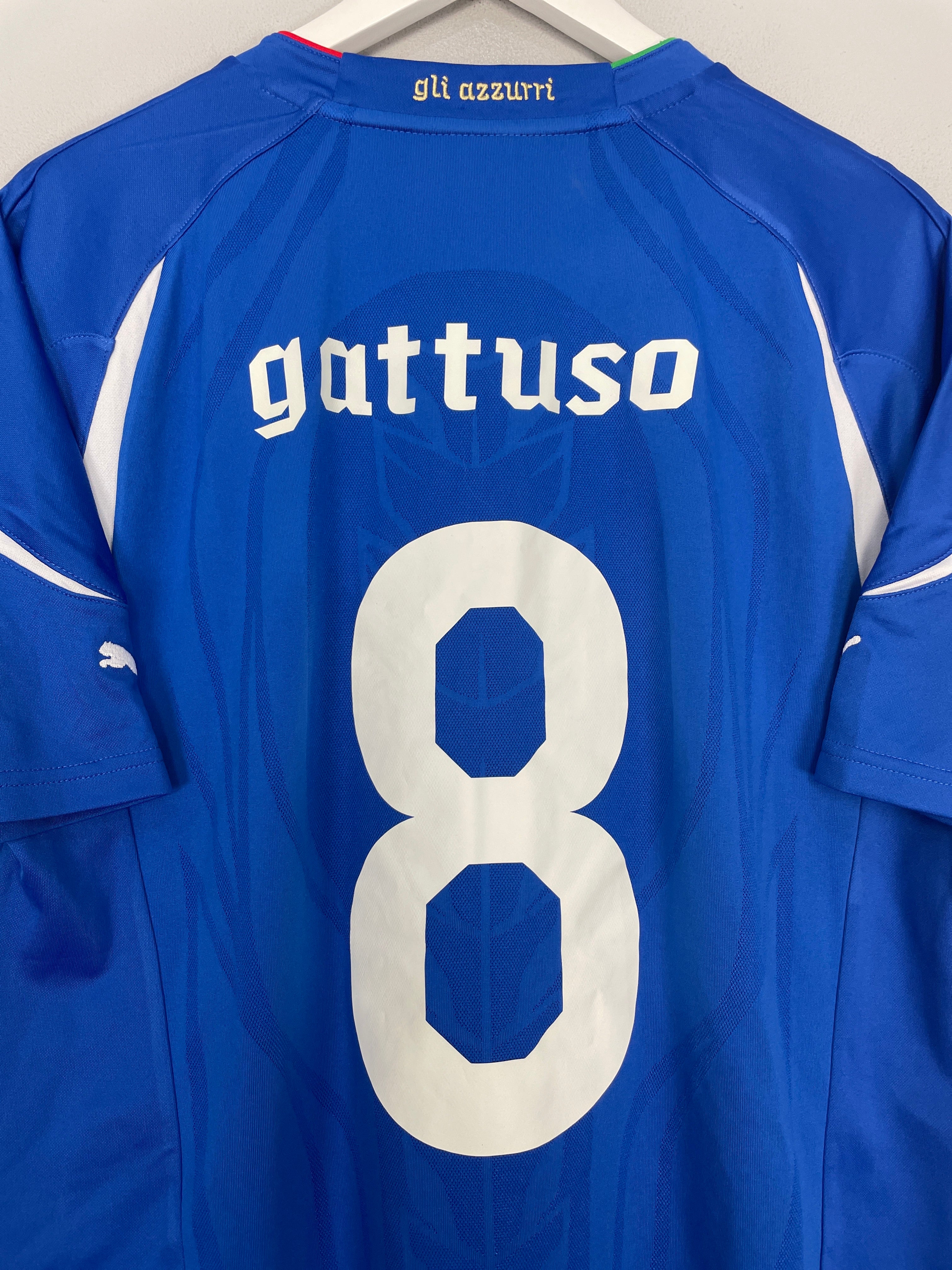 Shop 2010/11 ITALY GATTUSO #8 HOME SHIRT (XL) PUMA, classic football shirts, vintage football shirts & retro soccer jerseys at Cult Kits