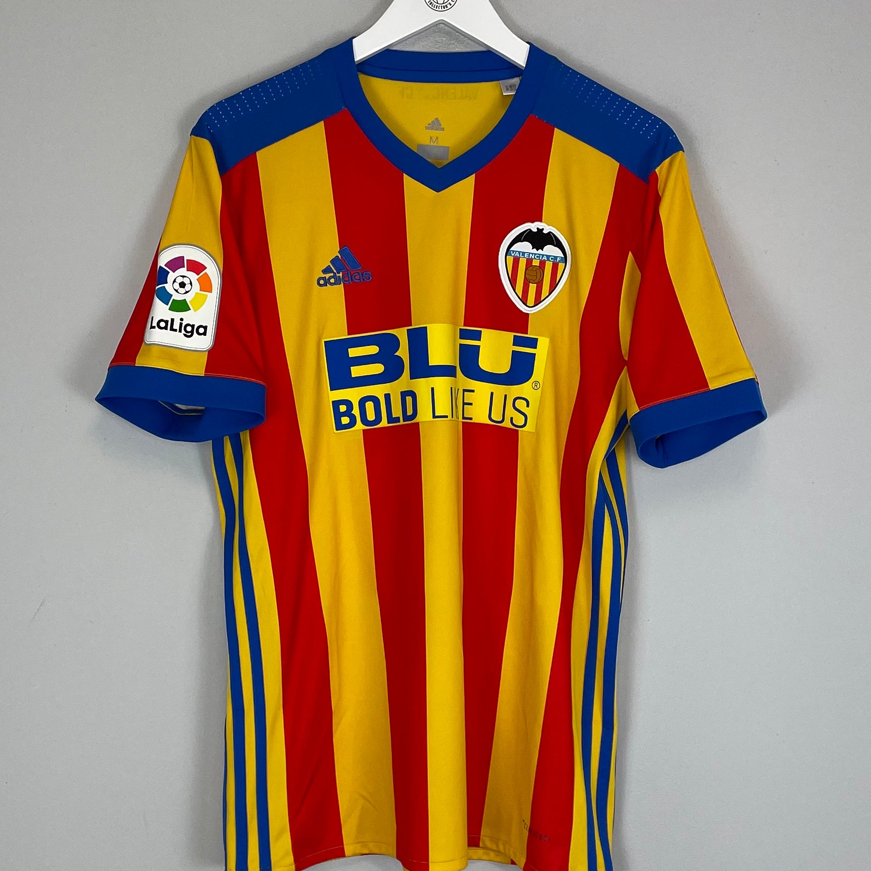 Shop 2017/18 VALENCIA AWAY SHIRT (M) ADIDAS, classic football shirts, vintage football shirts & retro soccer jerseys at Cult Kits