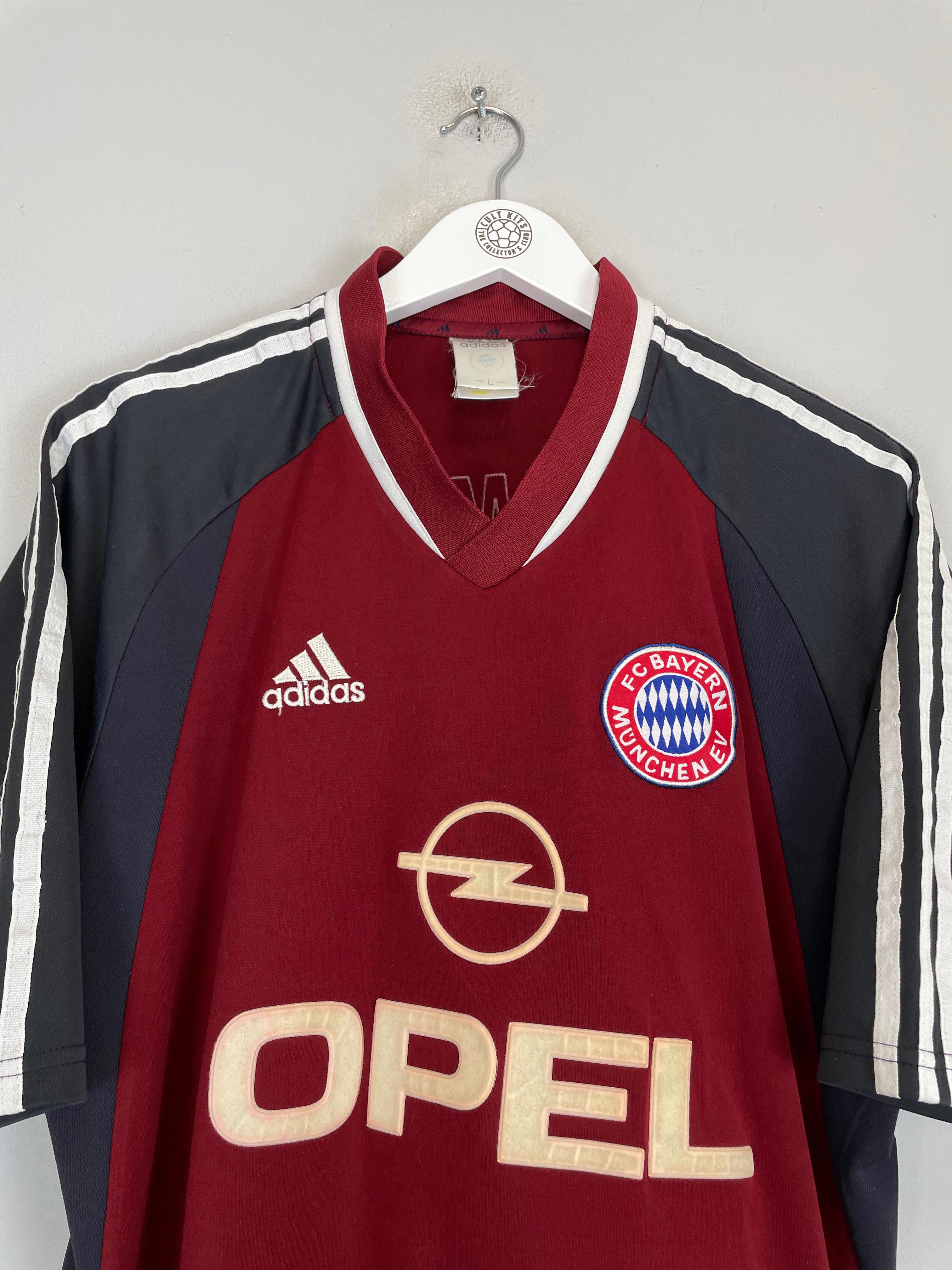 Shop 2001/02 BAYERN MUNICH HOME SHIRT (L) ADIDAS, classic football shirts, vintage football shirts & retro soccer jerseys at Cult Kits
