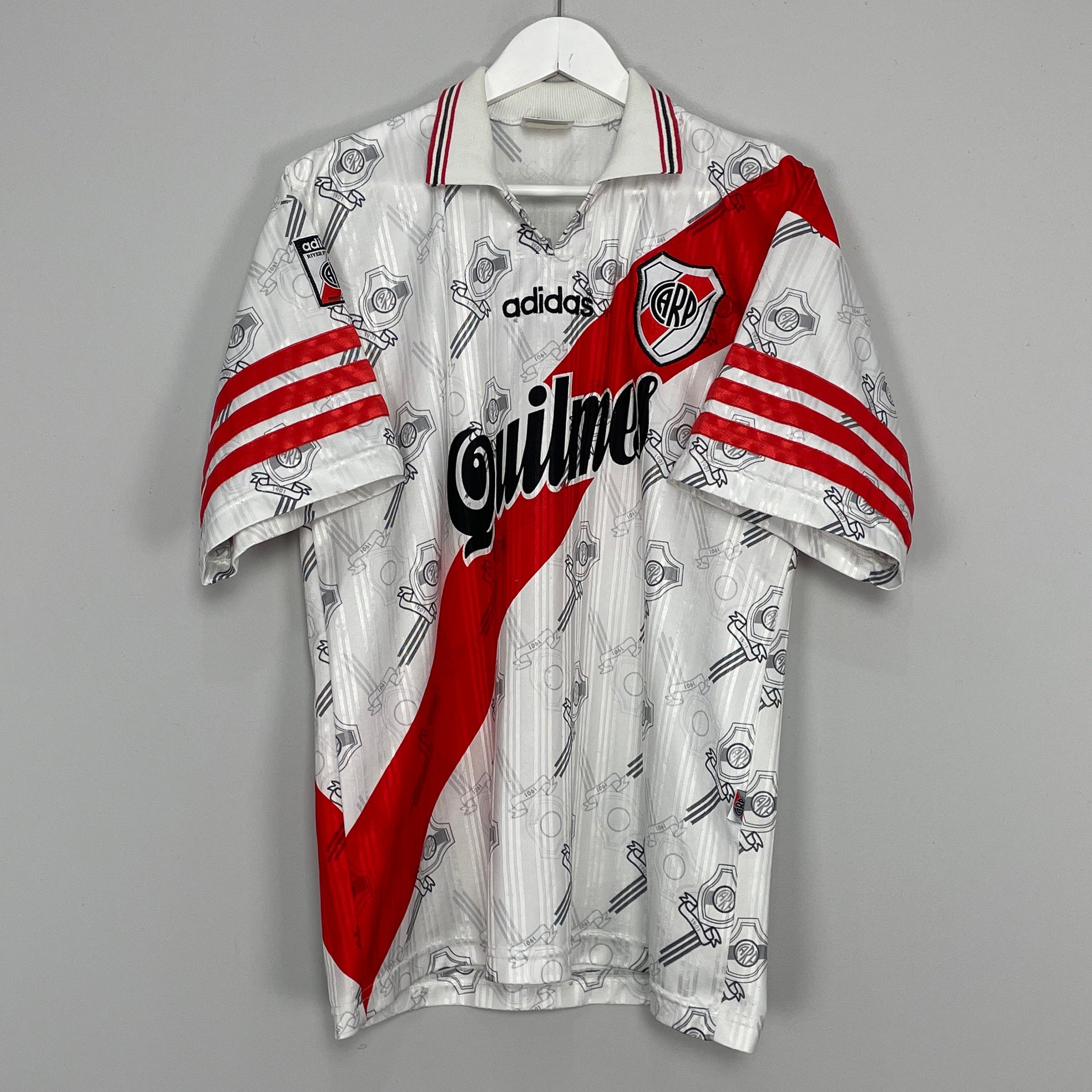 Shop 1996/97 RIVER PLATE HOME SHIRT (L) ADIDAS, classic football shirts, vintage football shirts & retro soccer jerseys at Cult Kits