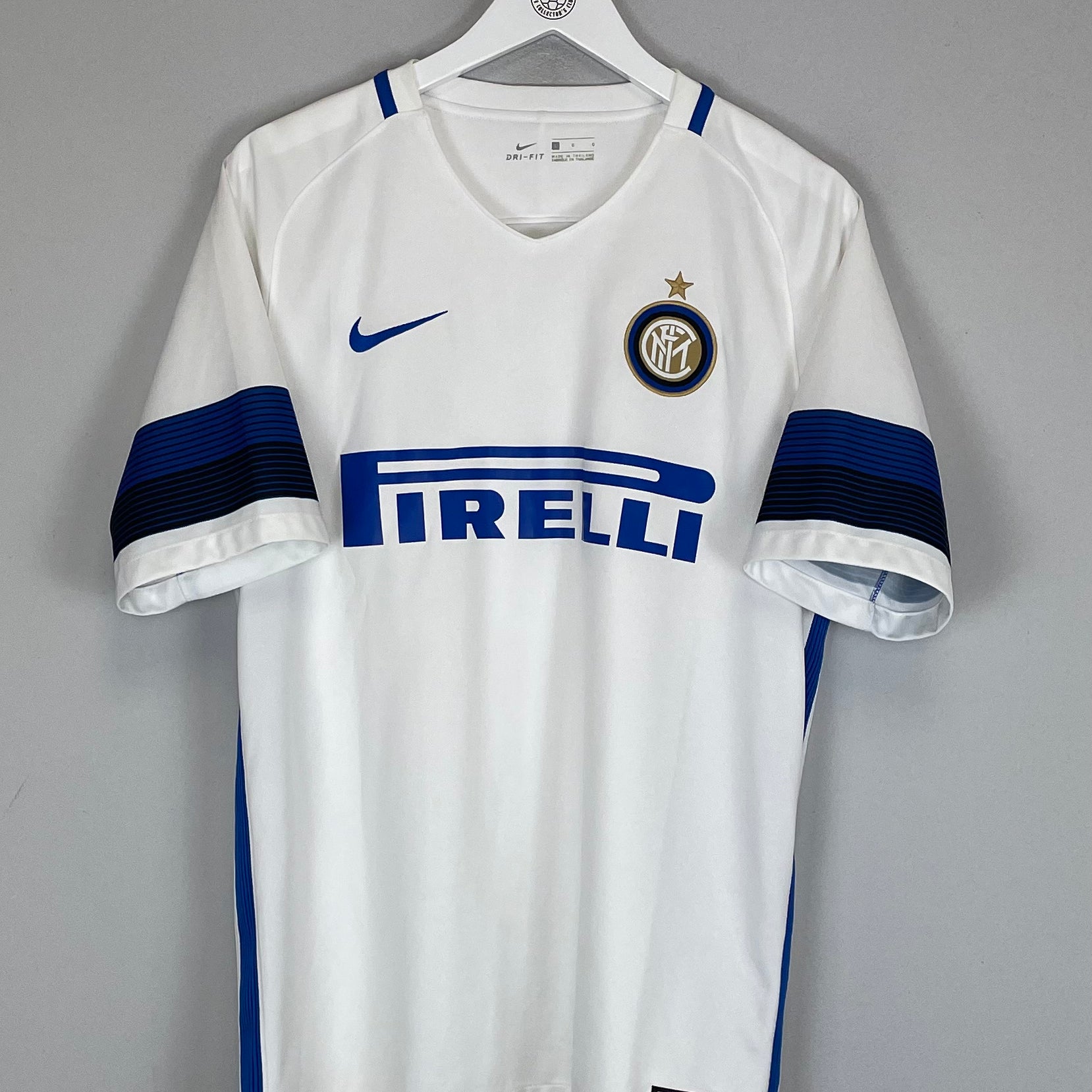 Shop 2016/17 INTER MILAN AWAY SHIRT (L) NIKE, classic football shirts, vintage football shirts & retro soccer jerseys at Cult Kits