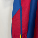 Shop 2005/06 BARCELONA RONALDINHO #10 HOME SHIRT (L) NIKE, classic football shirts, vintage football shirts & retro soccer jerseys at Cult Kits