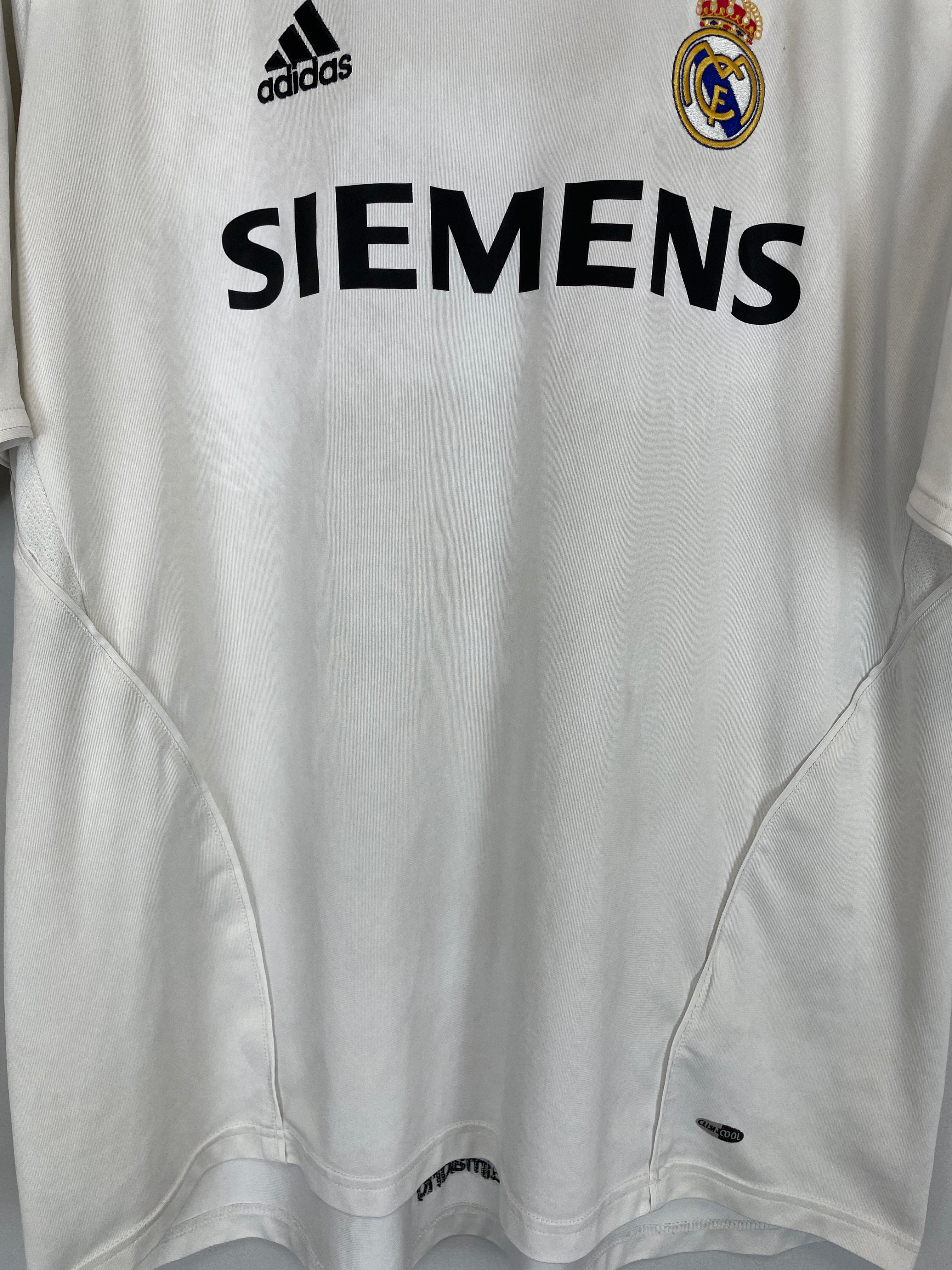 Shop 2005/06 REAL MADRID R.CARLOS #3 HOME SHIRT (XL) ADIDAS, classic football shirts, vintage football shirts & retro soccer jerseys at Cult Kits