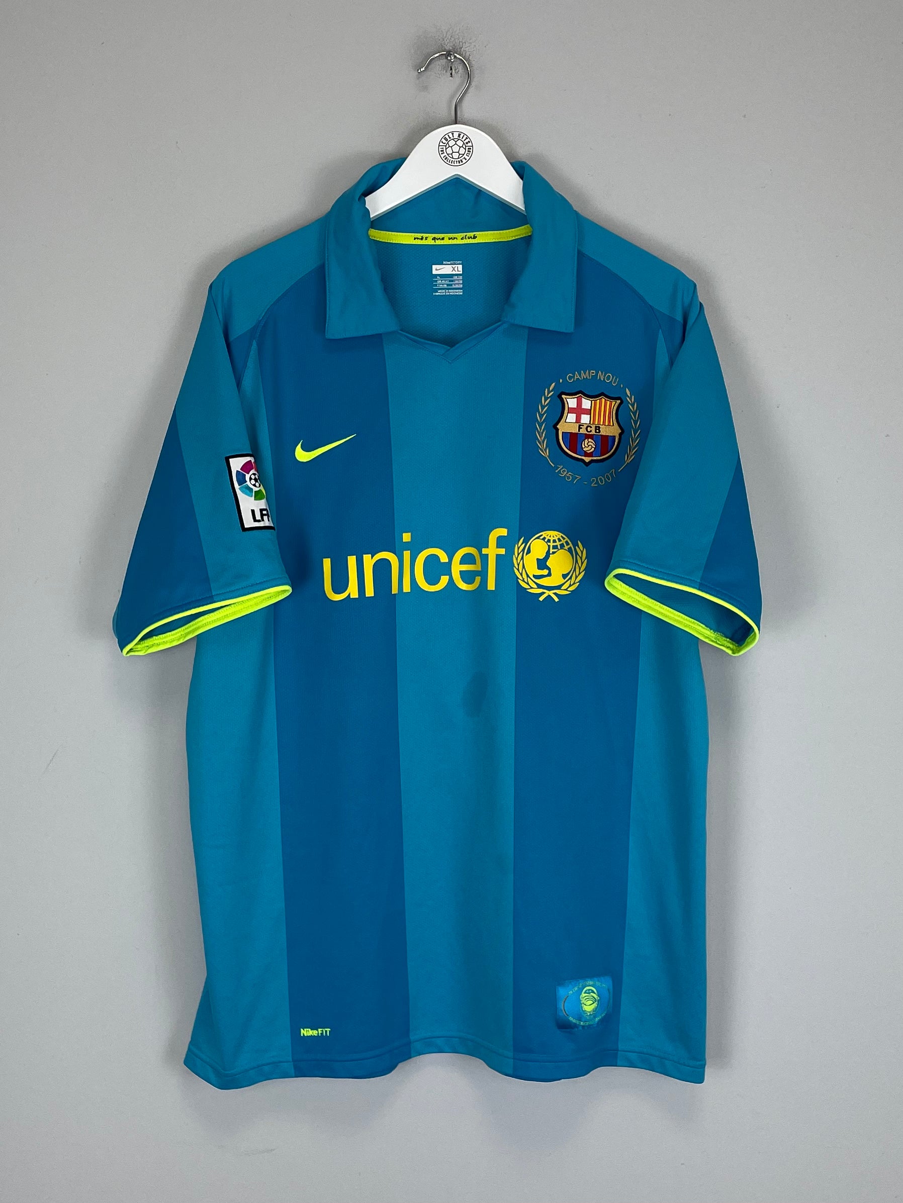 Shop 2007/08 BARCELONA ETO'O #9 AWAY SHIRT (XL) NIKE, classic football shirts, vintage football shirts & retro soccer jerseys at Cult Kits