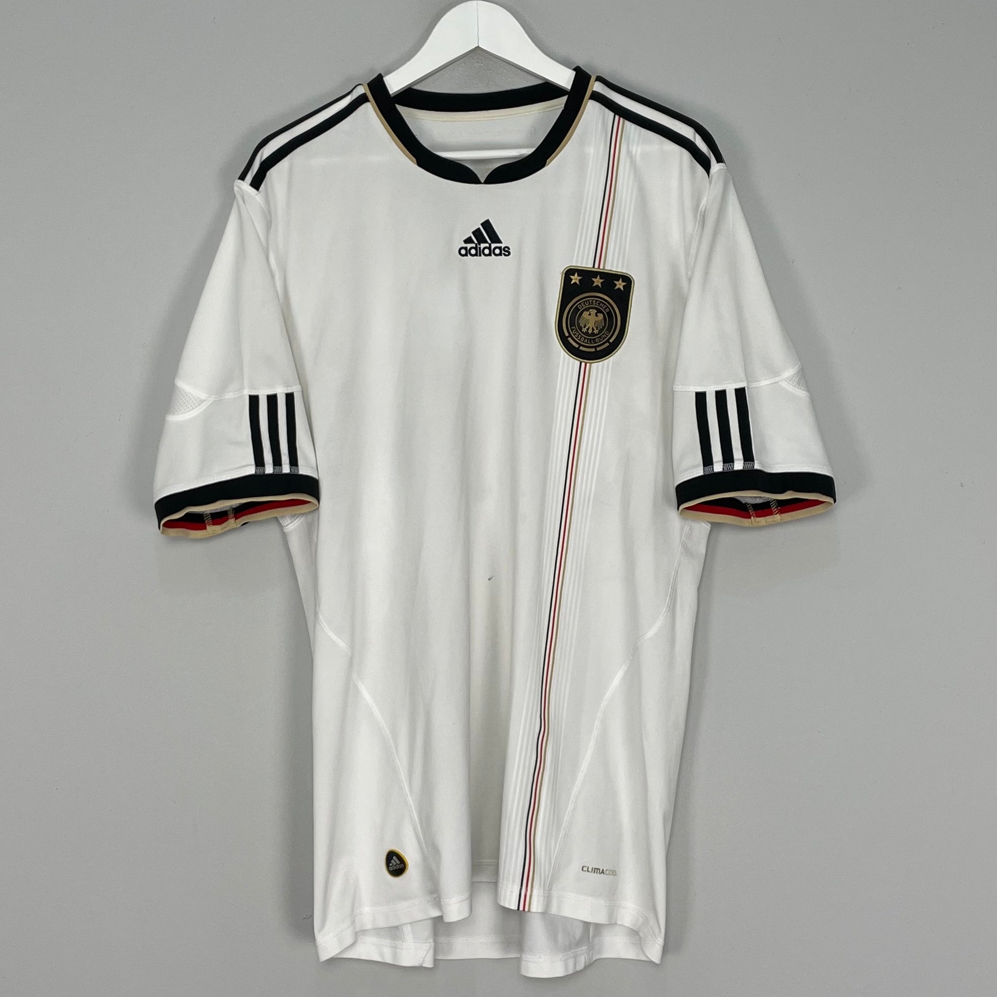 Shop 2010/11 GERMANY HOME SHIRT (XL) ADIDAS, classic football shirts, vintage football shirts & retro soccer jerseys at Cult Kits