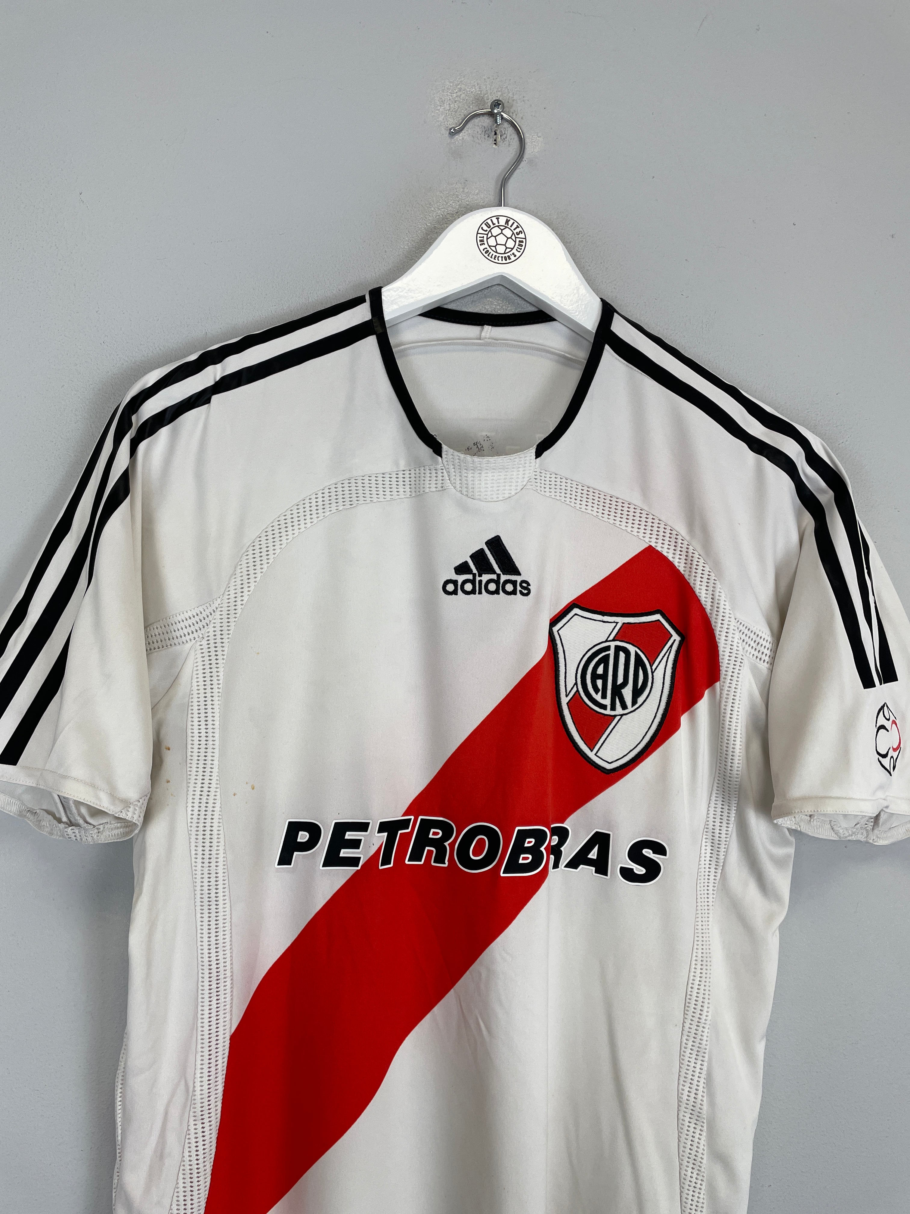 Shop 2009/10 RIVER PLATE HOME SHIRT (L) ADIDAS, classic football shirts, vintage football shirts & retro soccer jerseys at Cult Kits