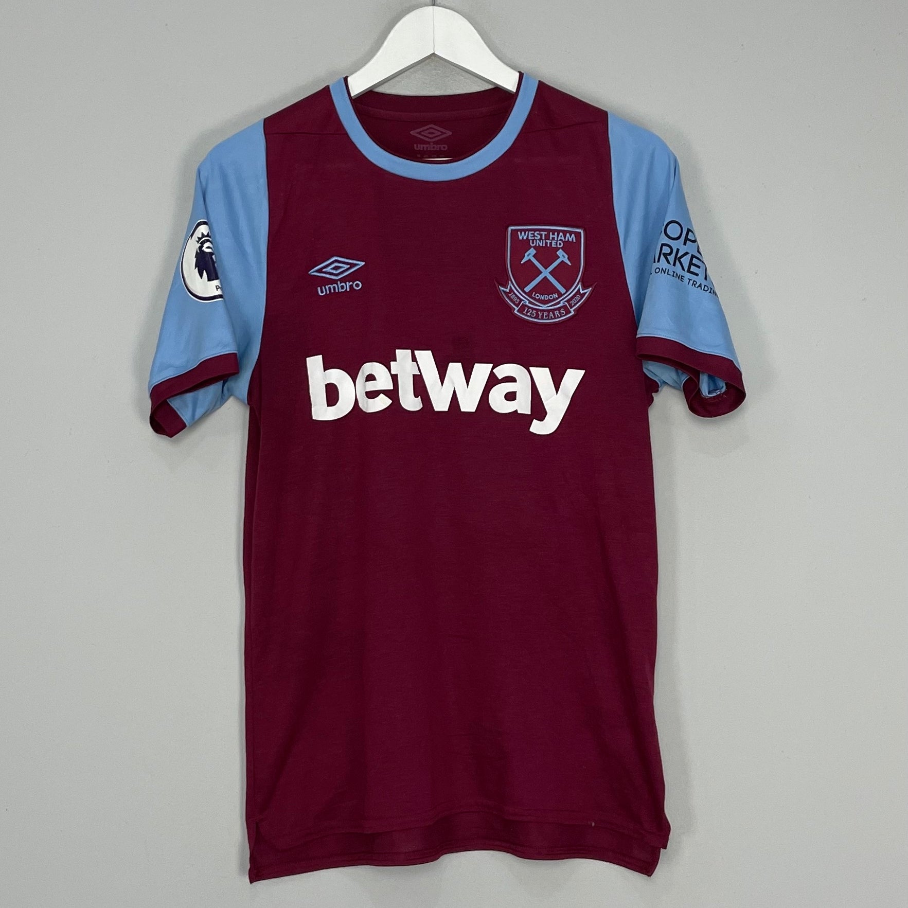 Shop 2020/21 WEST HAM HOME SHIRT (M) UMBRO, classic football shirts, vintage football shirts & retro soccer jerseys at Cult Kits