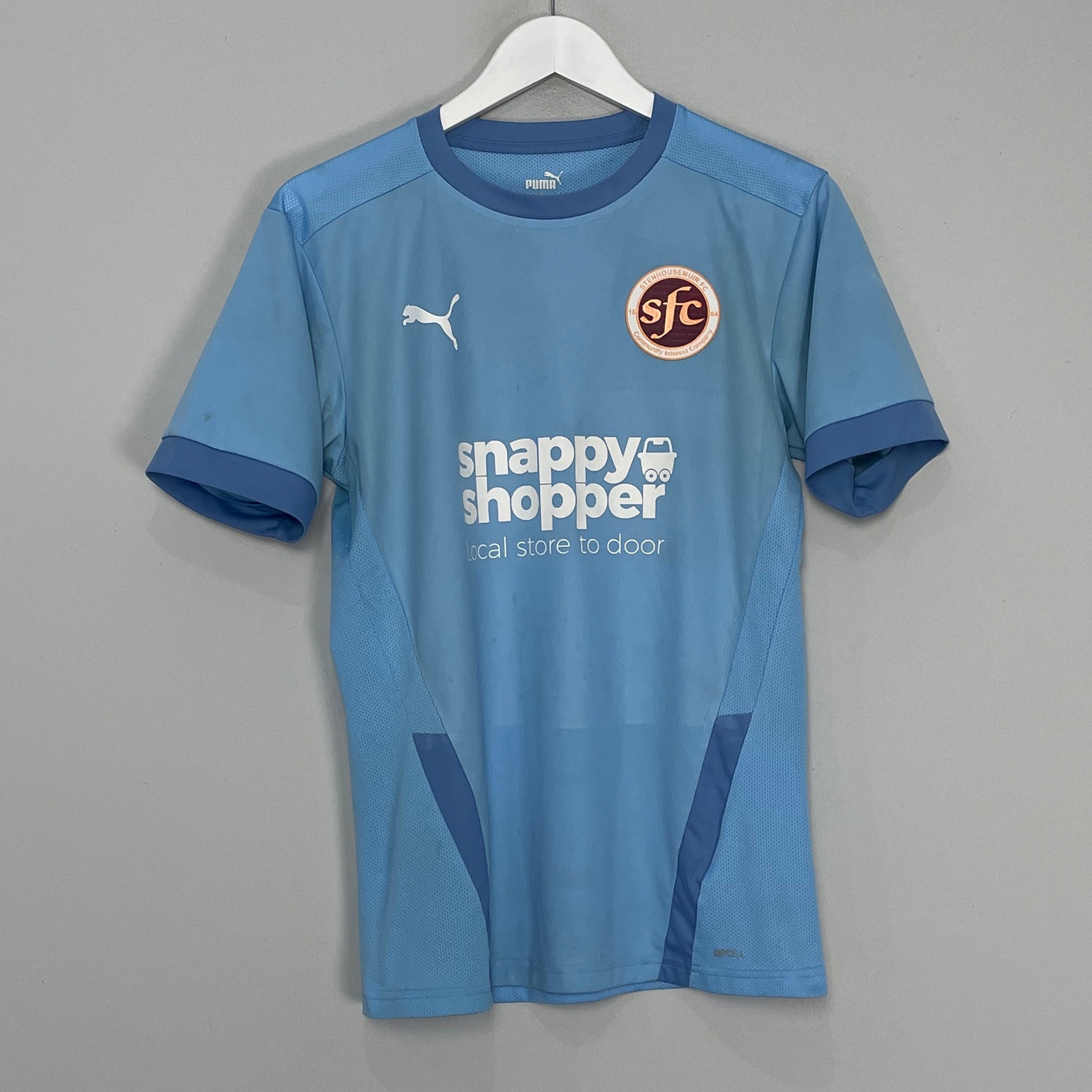 Shop 2021/22 STENHOUSEMUIR #12 TRAINING SHIRT (M) PUMA, classic football shirts, vintage football shirts & retro soccer jerseys at Cult Kits
