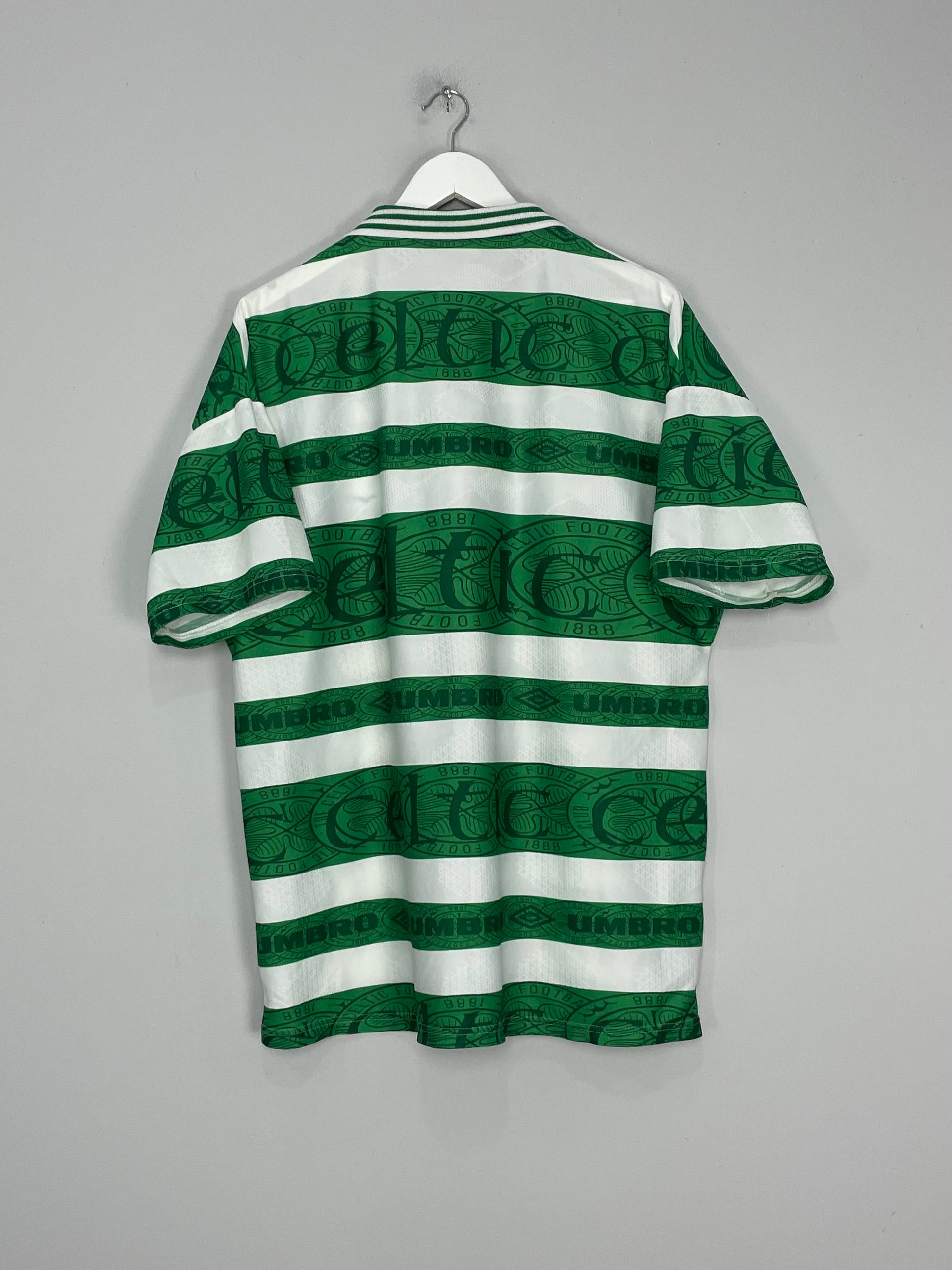 Shop 1995/97 CELTIC HOME SHIRT (XL) UMBRO, classic football shirts, vintage football shirts & retro soccer jerseys at Cult Kits