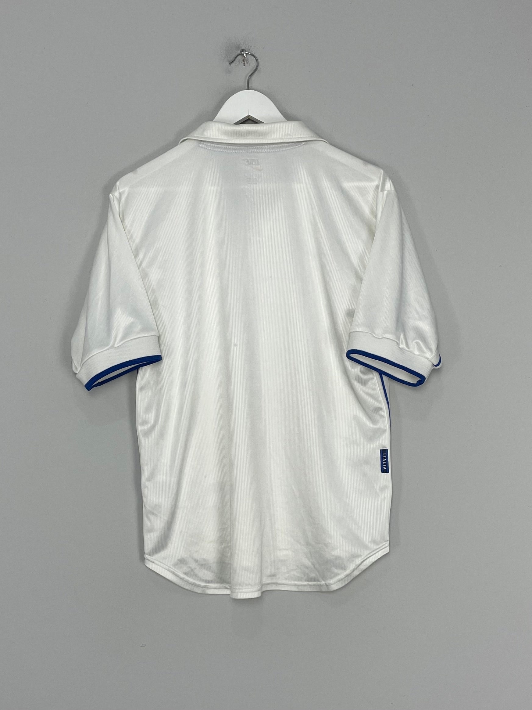 Shop 1997/98 ITALY AWAY SHIRT (M) NIKE, classic football shirts, vintage football shirts & retro soccer jerseys at Cult Kits