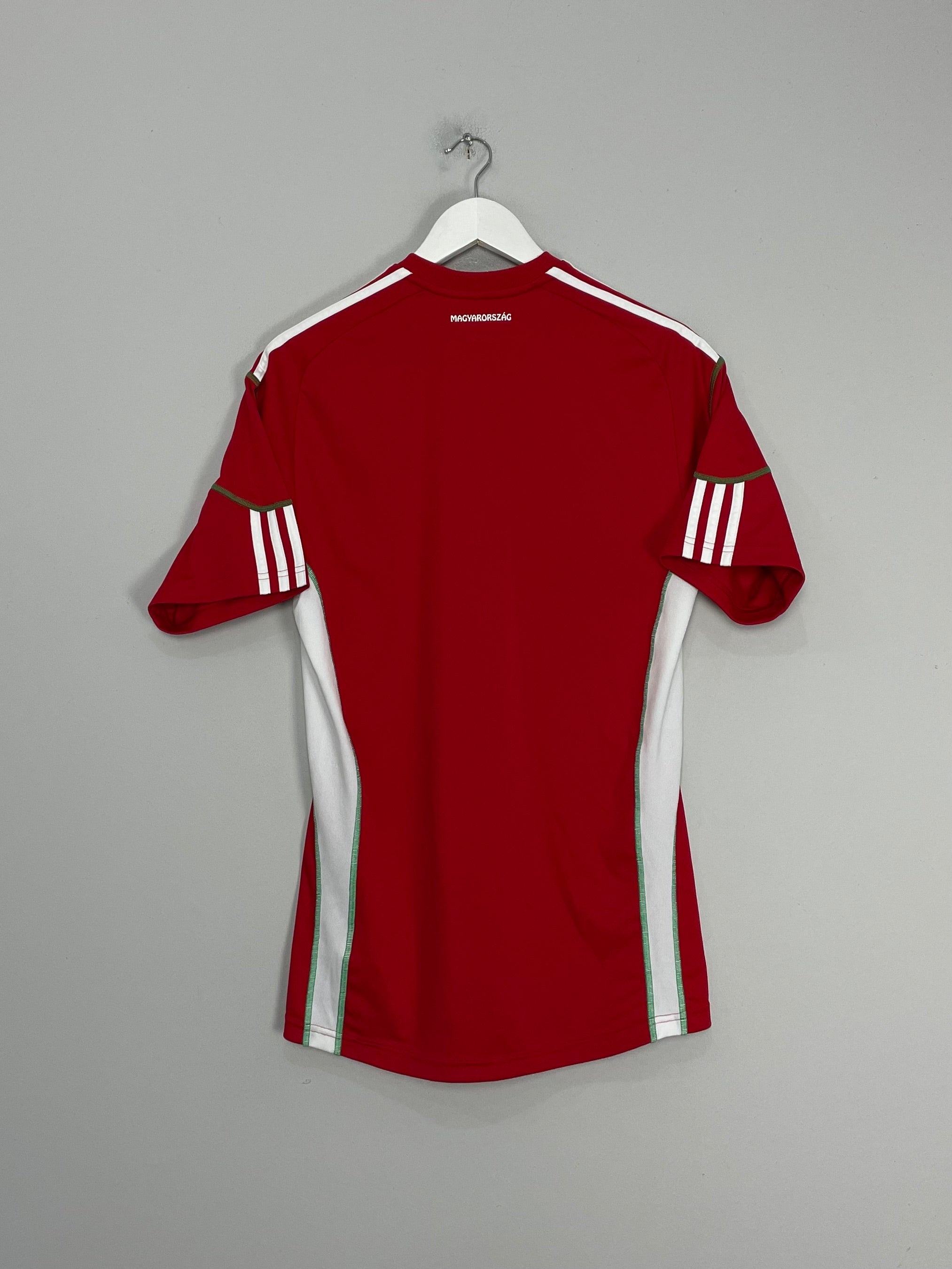 Shop 2010/12 HUNGARY HOME SHIRT (M) ADIDAS, classic football shirts, vintage football shirts & retro soccer jerseys at Cult Kits