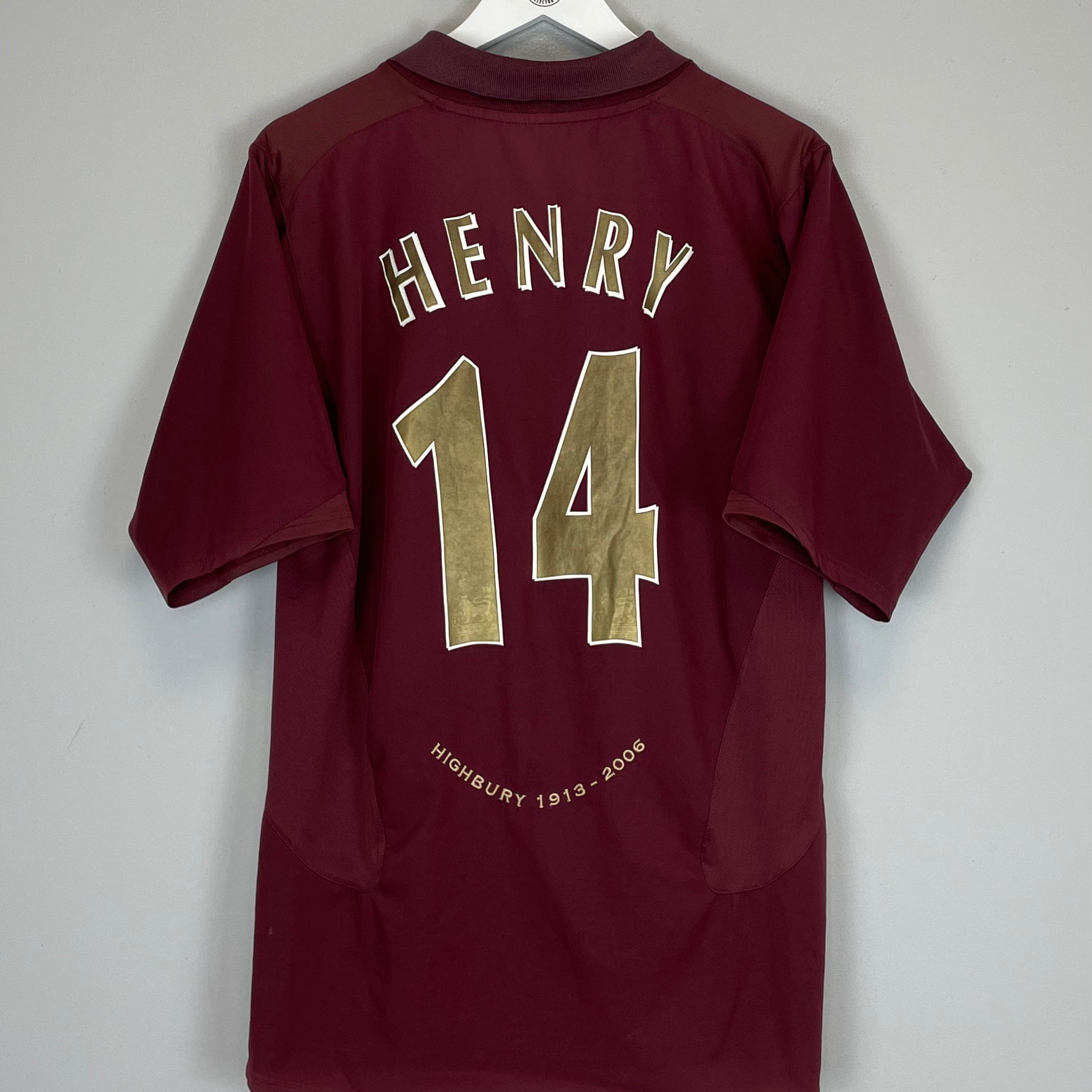 Shop 2005/06 ARSENAL HENRY #14 HOME SHIRT (L) NIKE, classic football shirts, vintage football shirts & retro soccer jerseys at Cult Kits