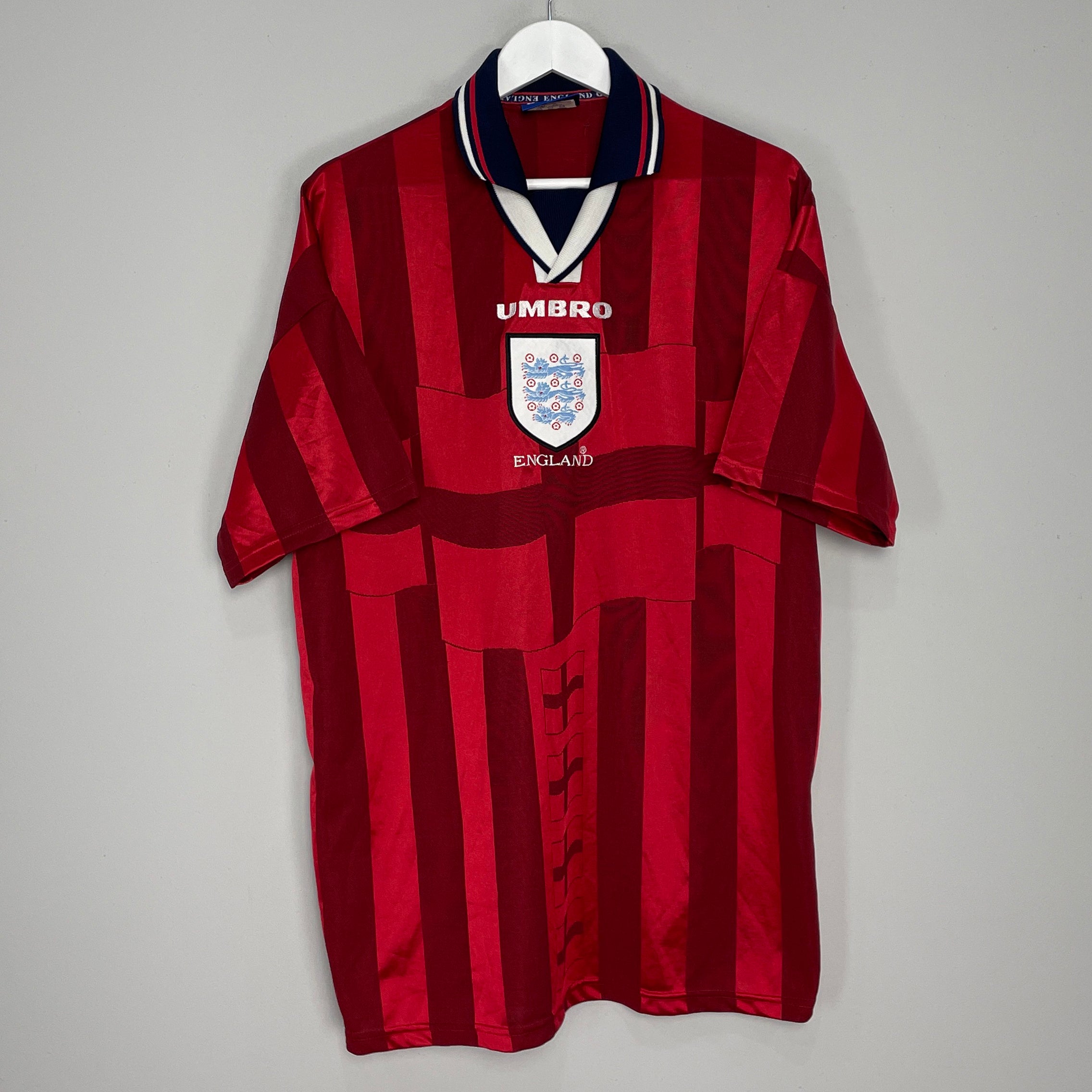 Shop 1997/99 ENGLAND AWAY SHIRT (XL) UMBRO, classic football shirts, vintage football shirts & retro soccer jerseys at Cult Kits