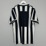 Shop 1995/97 JUVENTUS HOME SHIRT (L) KAPPA, classic football shirts, vintage football shirts & retro soccer jerseys at Cult Kits
