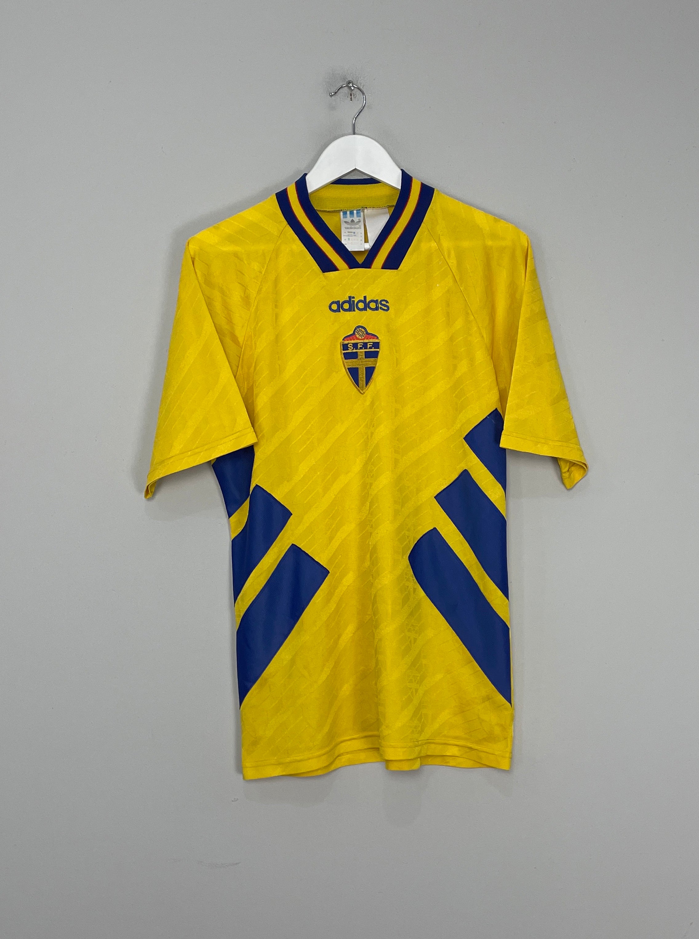 Shop 1994/96 SWEDEN HOME SHIRT (M) ADIDAS, classic football shirts, vintage football shirts & retro soccer jerseys at Cult Kits