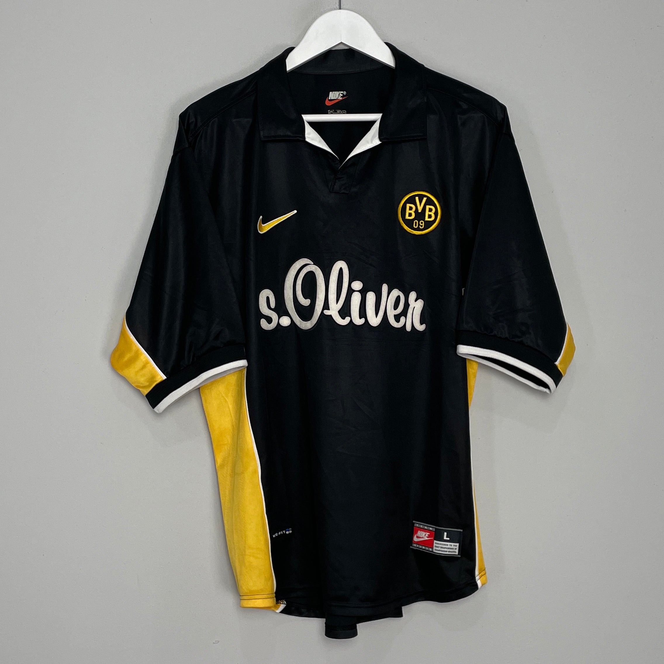Shop 1998/00 DORTMUND AWAY SHIRT (L) NIKE, classic football shirts, vintage football shirts & retro soccer jerseys at Cult Kits