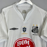Shop 2003 SANTOS ROBINHO #7 HOME SHIRT (M) UMBRO, classic football shirts, vintage football shirts & retro soccer jerseys at Cult Kits