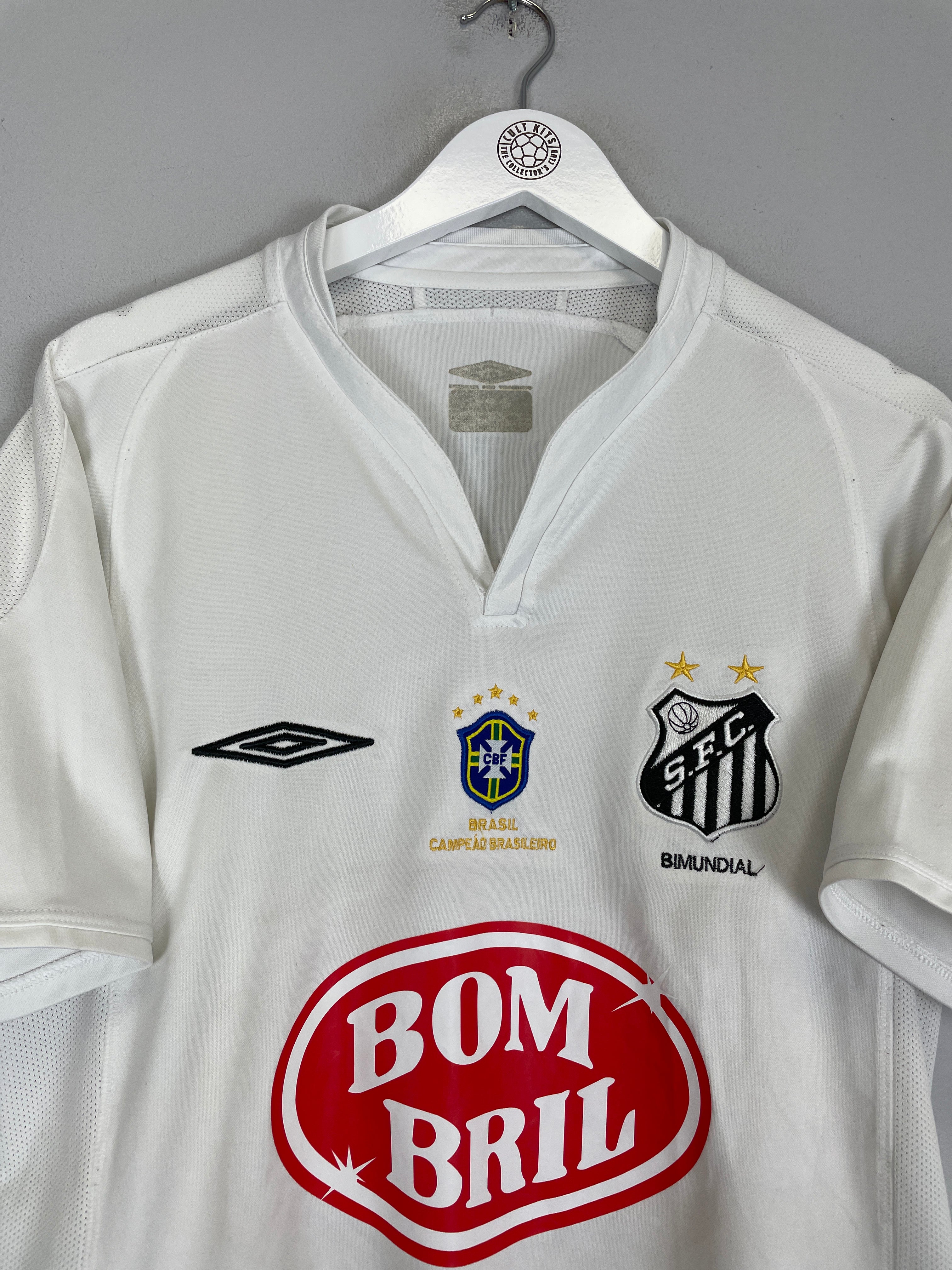 Shop 2003 SANTOS ROBINHO #7 HOME SHIRT (M) UMBRO, classic football shirts, vintage football shirts & retro soccer jerseys at Cult Kits